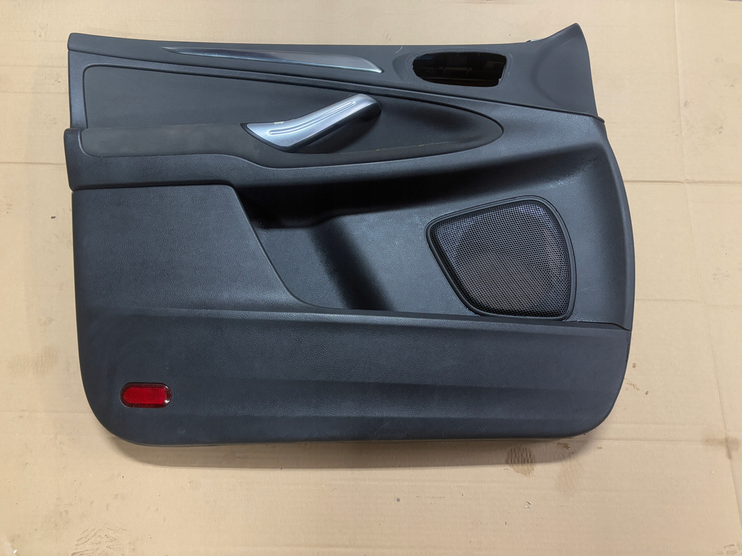 OPEL ZAFIRA C side door left front 6M21-U23943