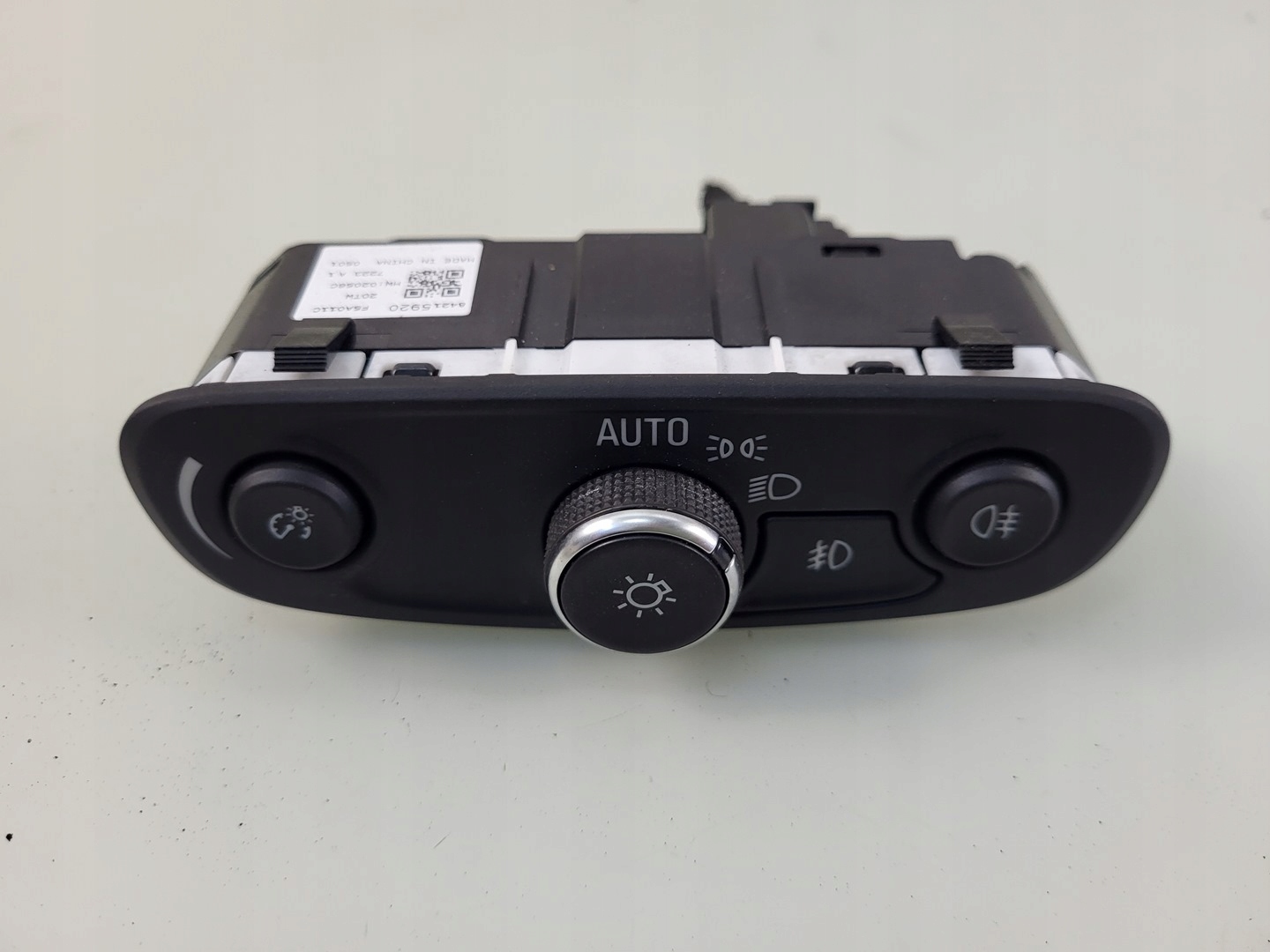 switch of the lights switch panel OPEL INSIGNIA B 84215920