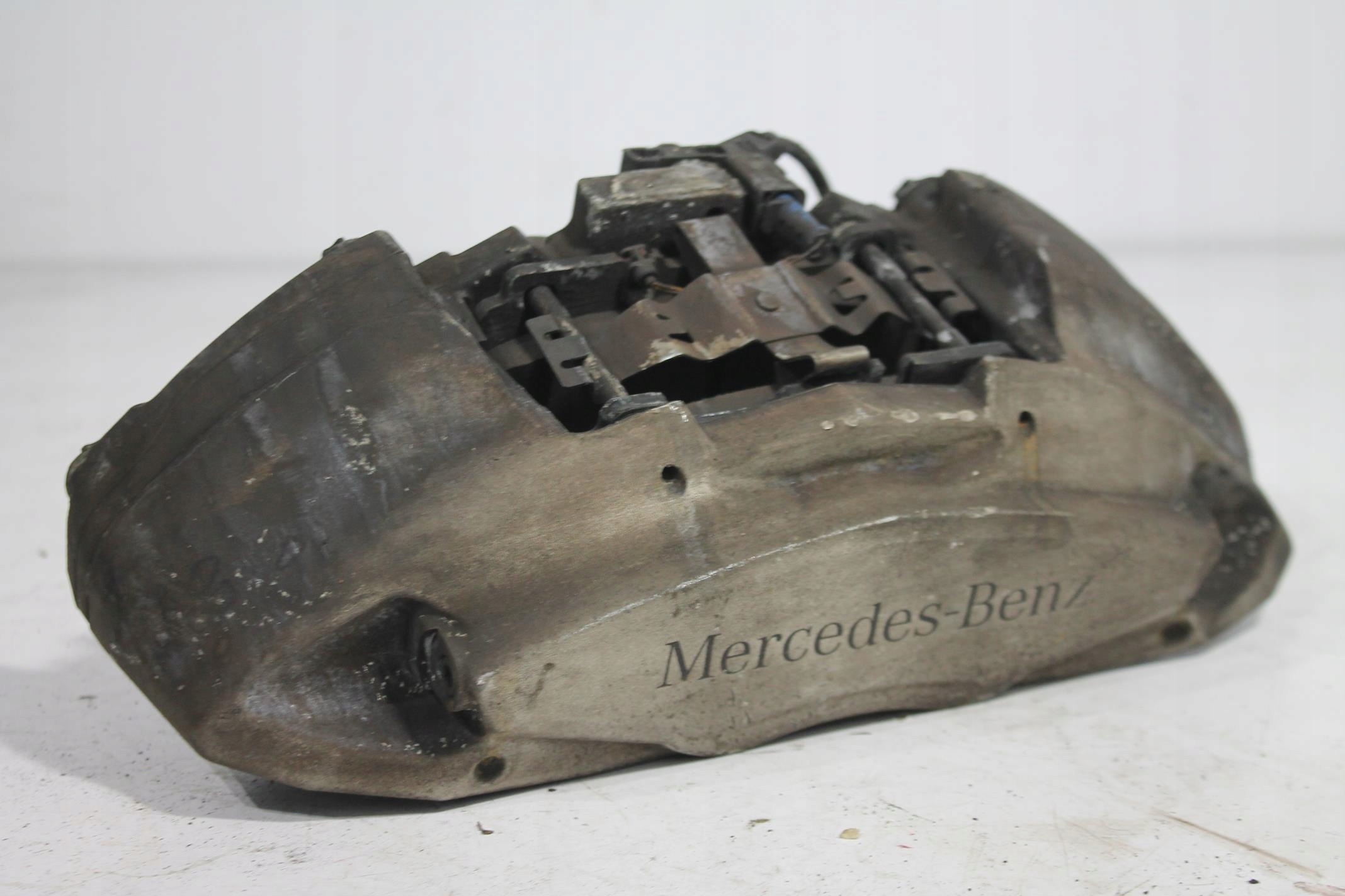 caliper brake right front MERCEDES W213 16