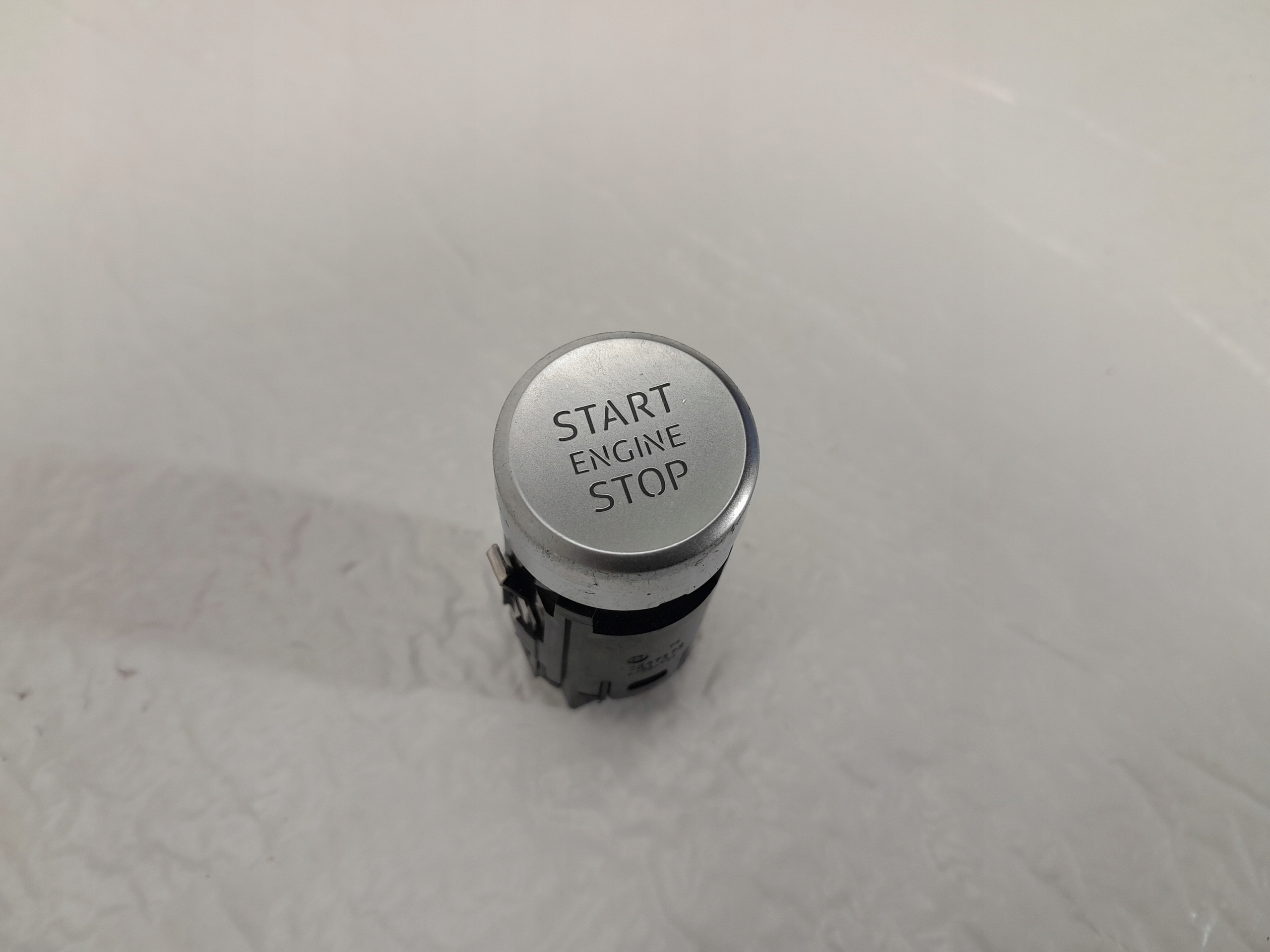 AUDI A5 F5 8W button ZAPLONU START STOP 8W1905217F