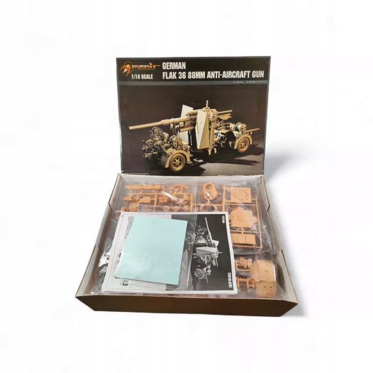 MODEL DZIAŁO PRZECIWLOTNICZE FLAK 36 1/18