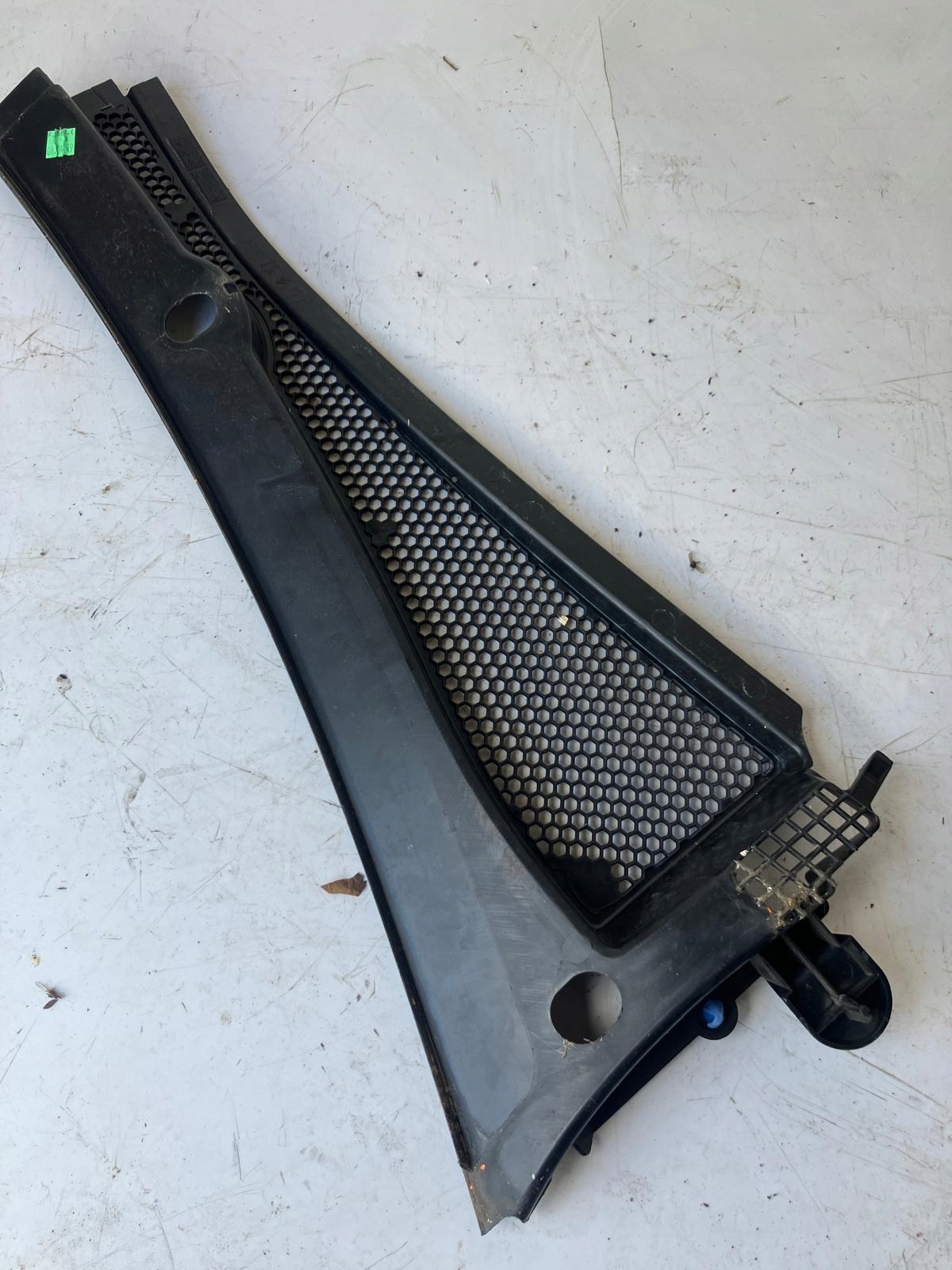 torpedo upper left PEUGEOT 208 and 9673302777