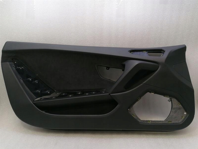 lamborghini уракан LP640 Evo панель дверь левая 4T2867107B
