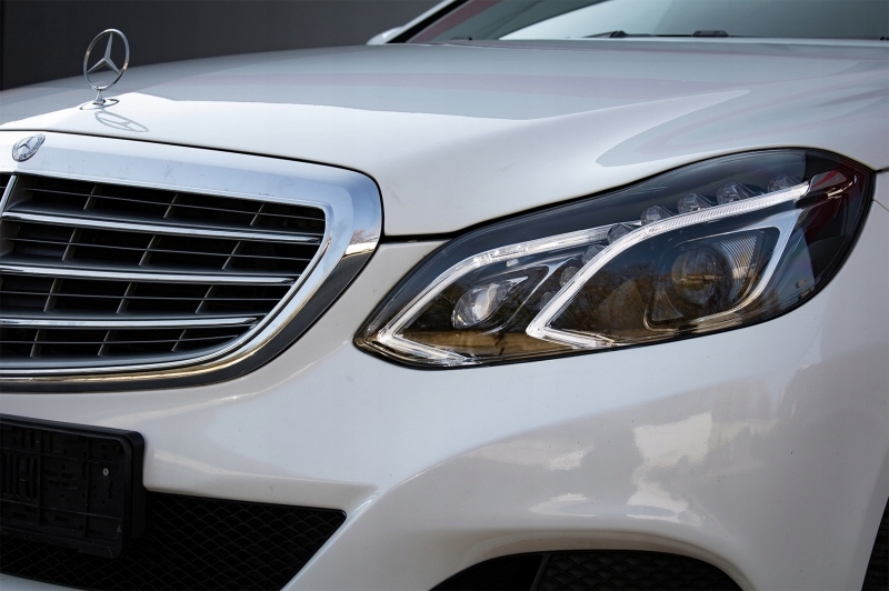 LAMPY PRZEDNIE REFLEKTORY MERCEDES E W212 (13-16) Wersja Europejska