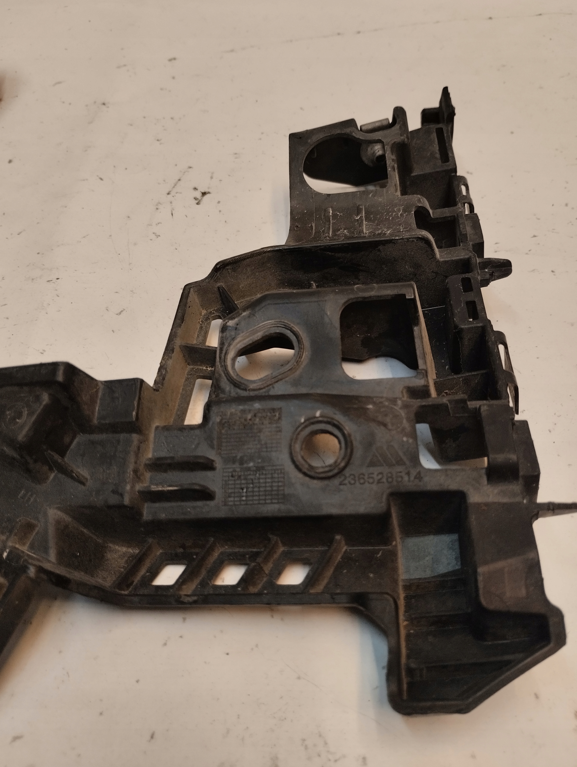 OPEL ASTRA K V bumper bracket front right left