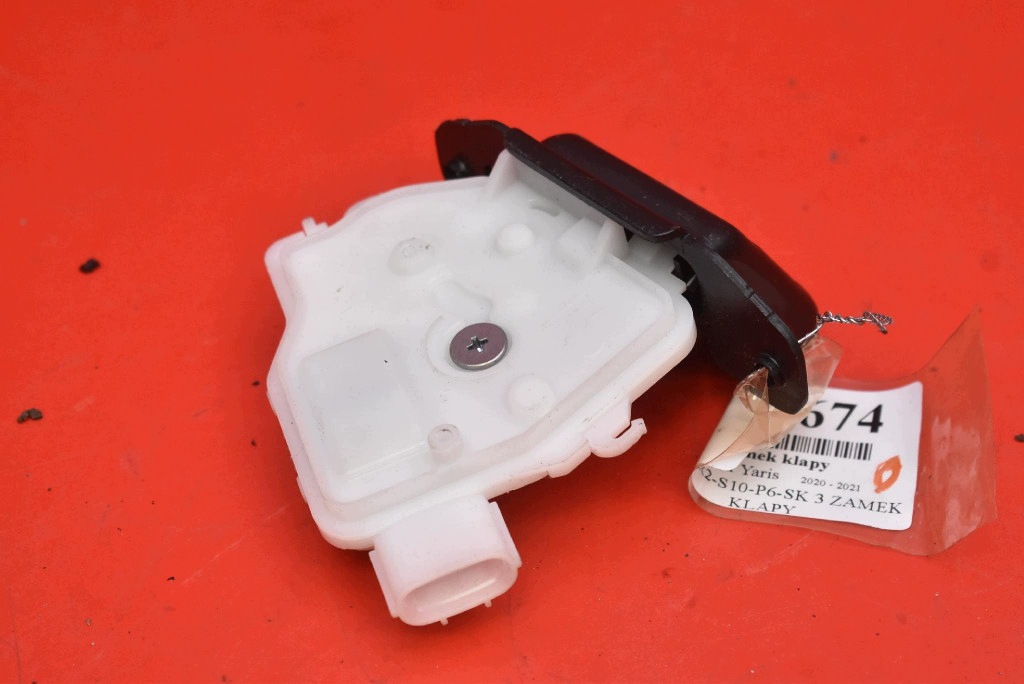 lock bonnet rear part boot TOYOTA YARIS 4 IV 5D 20-24