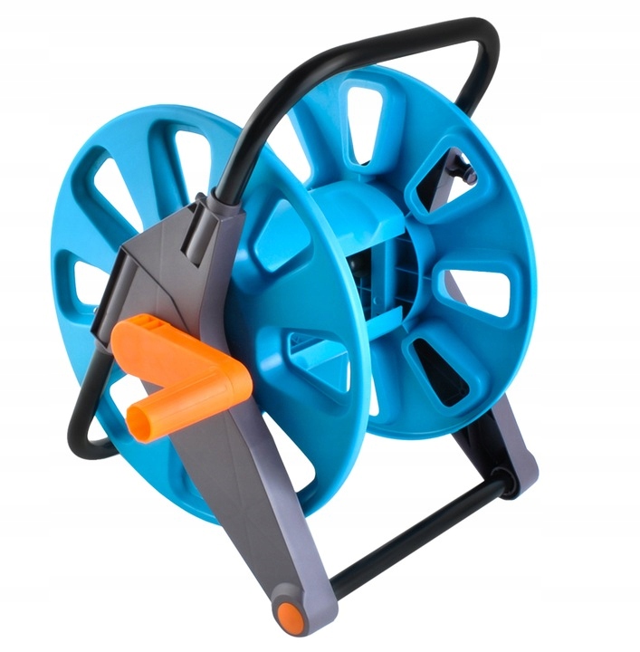 Vozík na záhradnú hadicu – bubon a vešiak na polievanie záhrady a trávnika