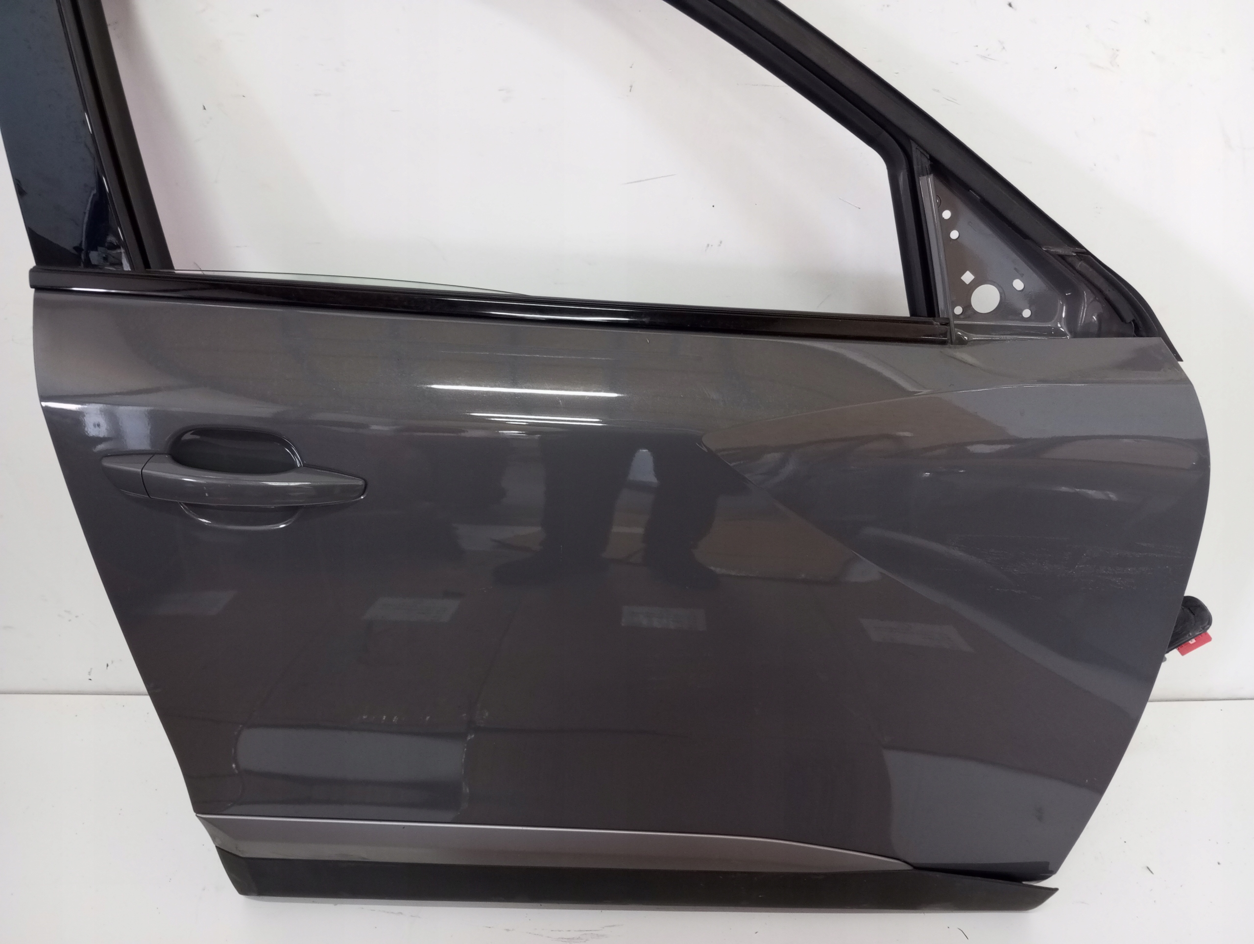 door right front PEUGEOT 2008 II 24R damag.