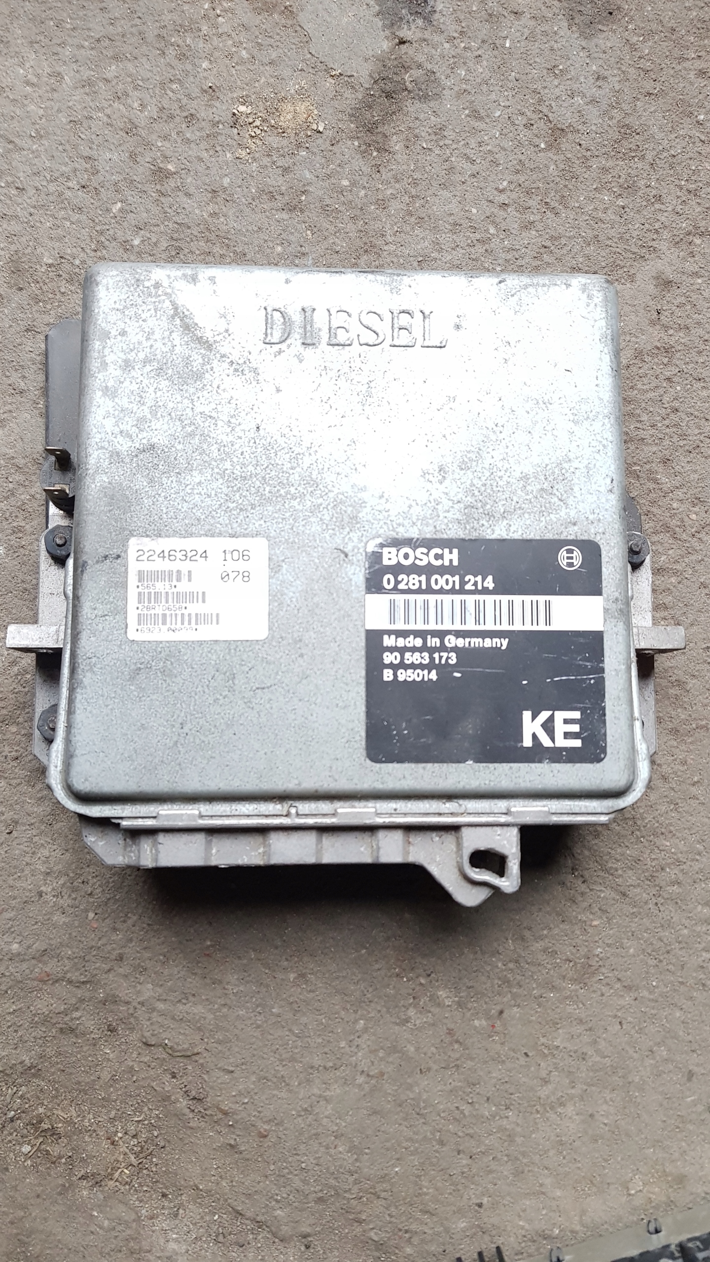 OPEL OMEGA 2.5 control unit of the engine 0281001214