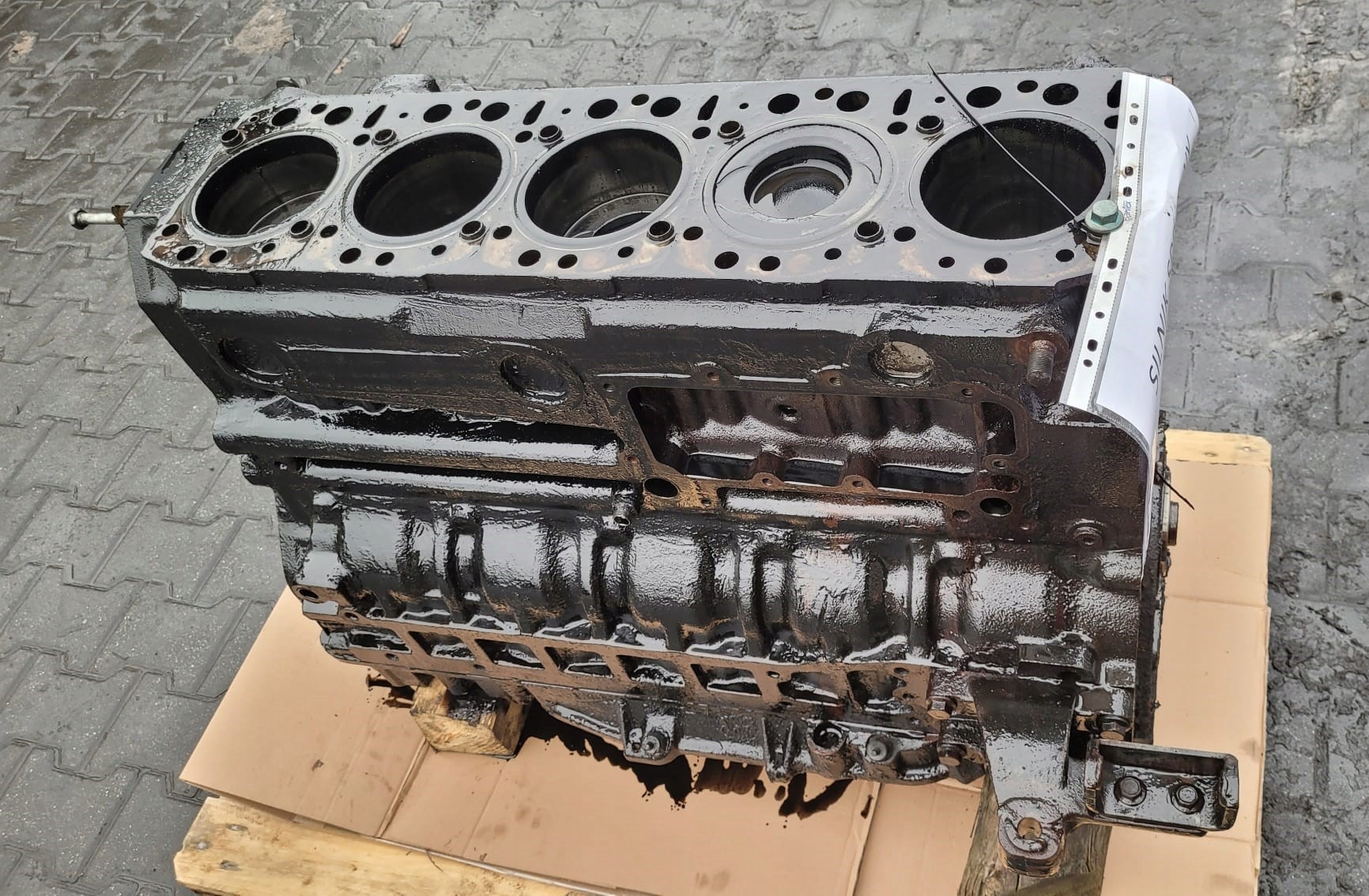 BLOK SILNIKA Z UKŁADEM KORBOWO TŁOKOWYM MAN D2865