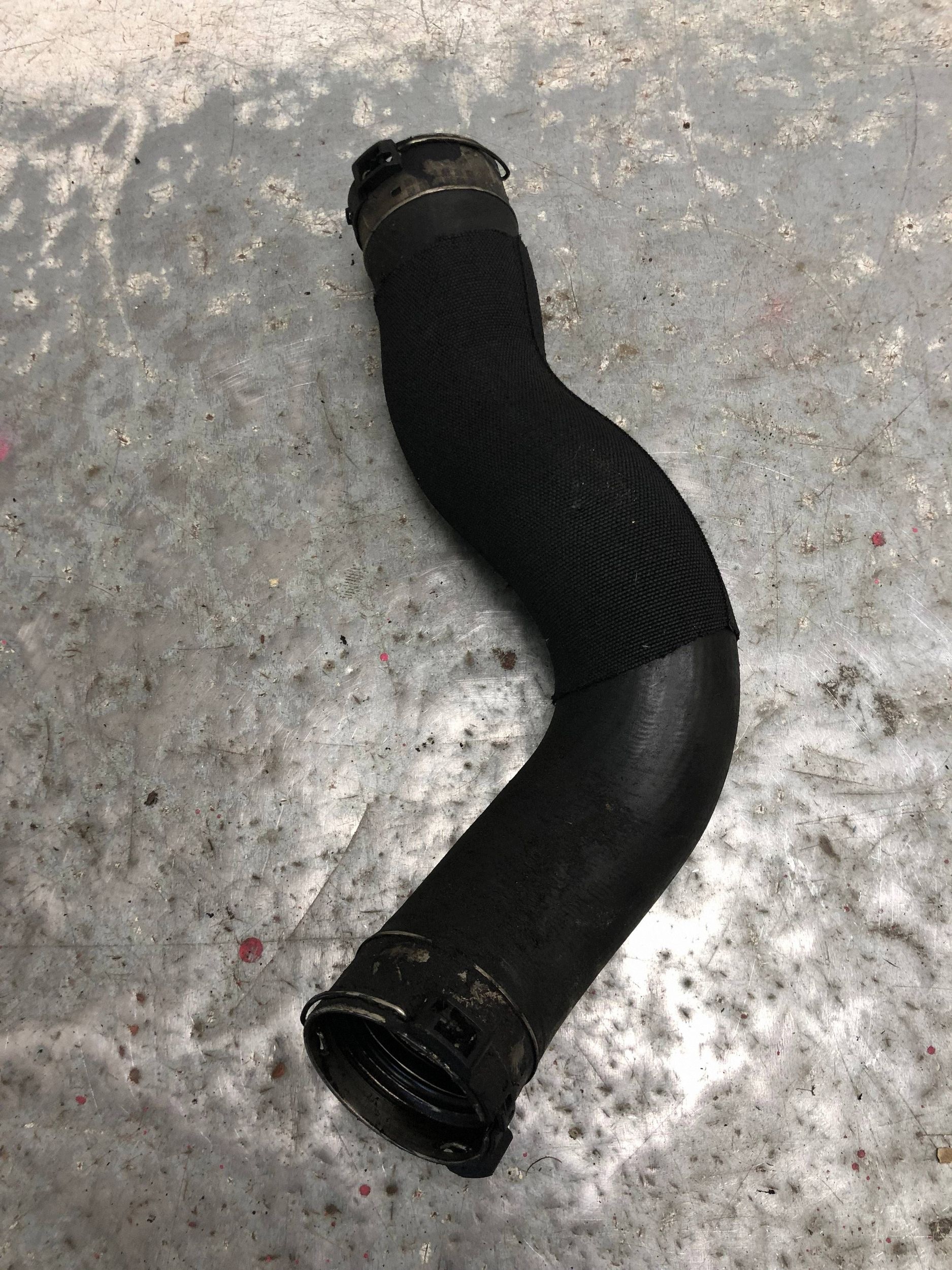 cijev prijenos interkulera BMW F31 4742748