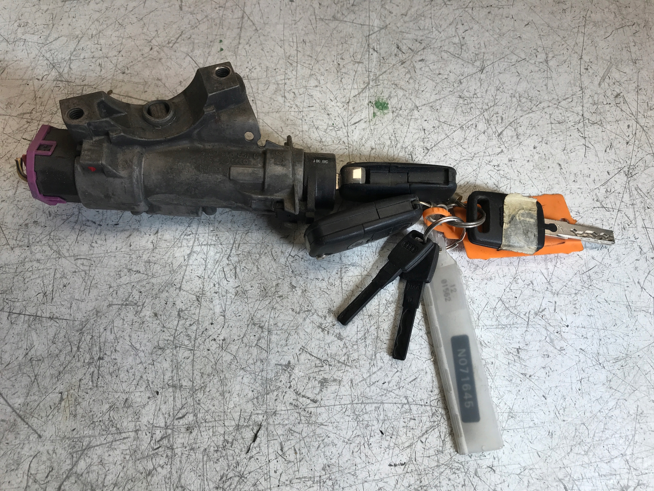 Accensione chiave AUDI 4B0905851C