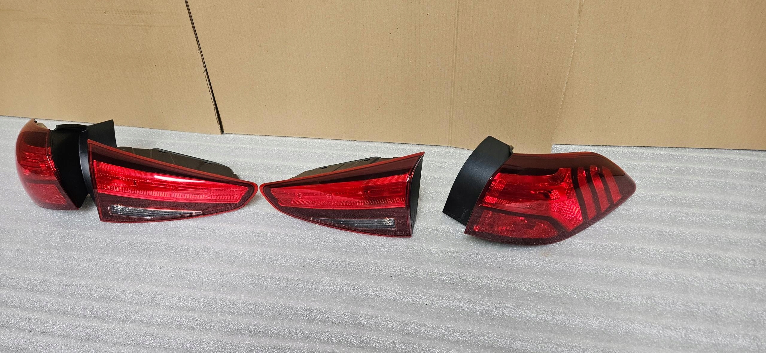 LAMPA TYLNA LEWA PRAWA TYL KPL HYUNDAI TUCSON 2020 ROK USA IDEALNE