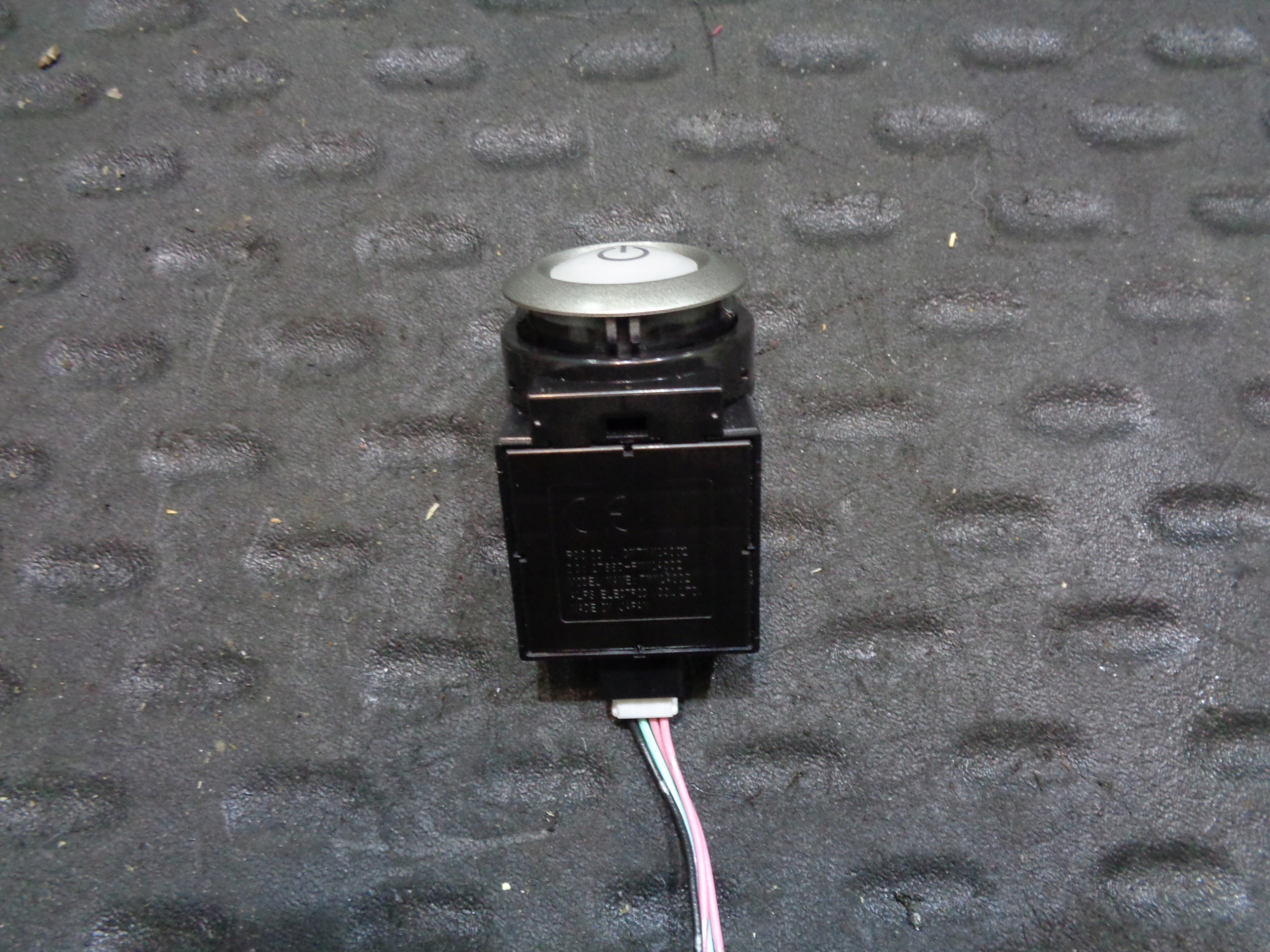 button switch START STOP NISSAN LEAF and ZE0