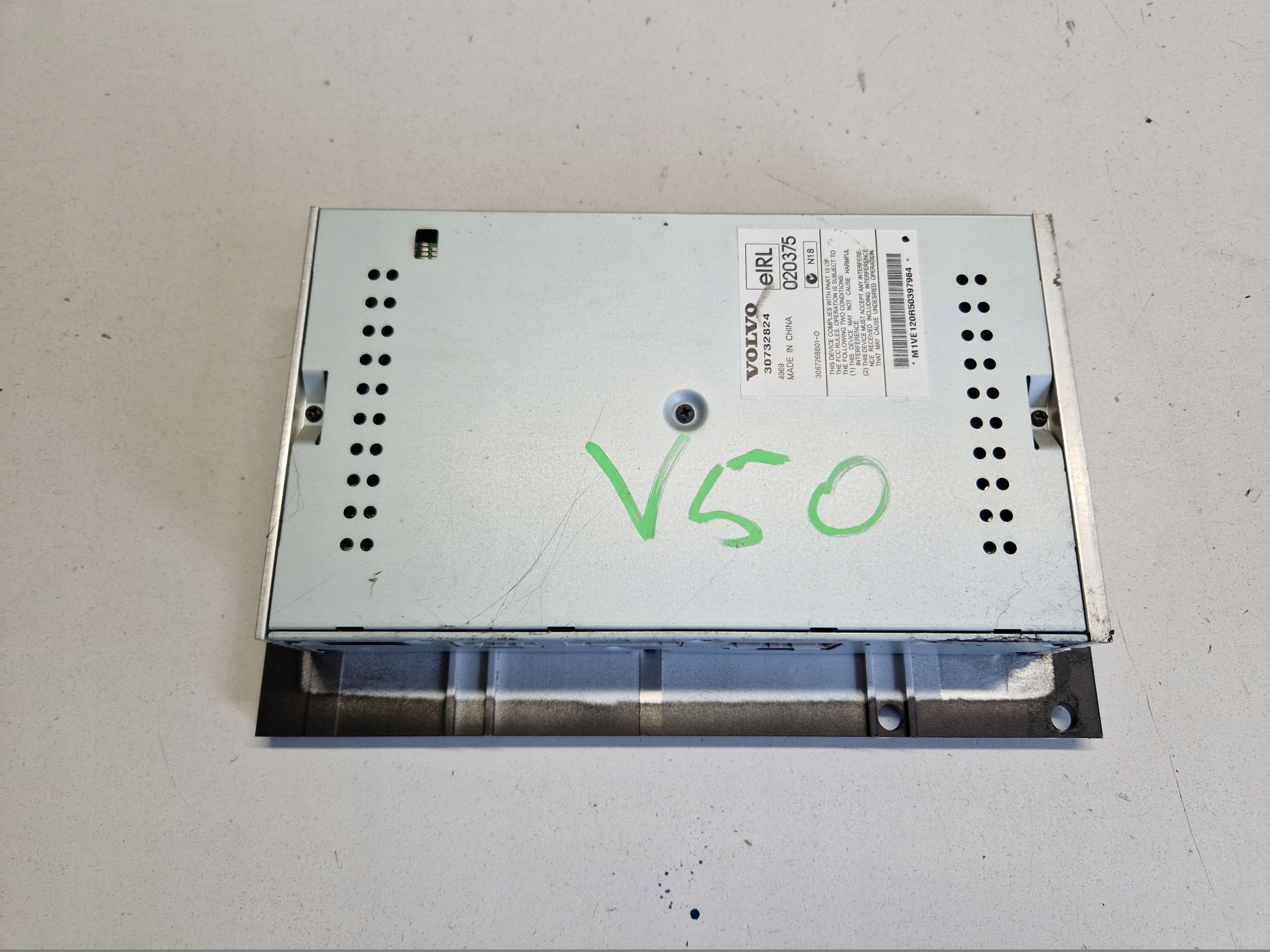 VOLVO V50 S40 amplifier RADIA 30732824