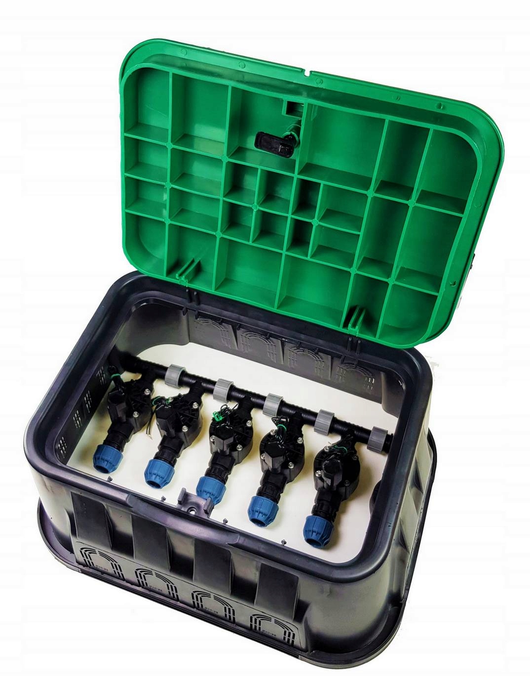 6 elektrozaworów RainBird studzienka