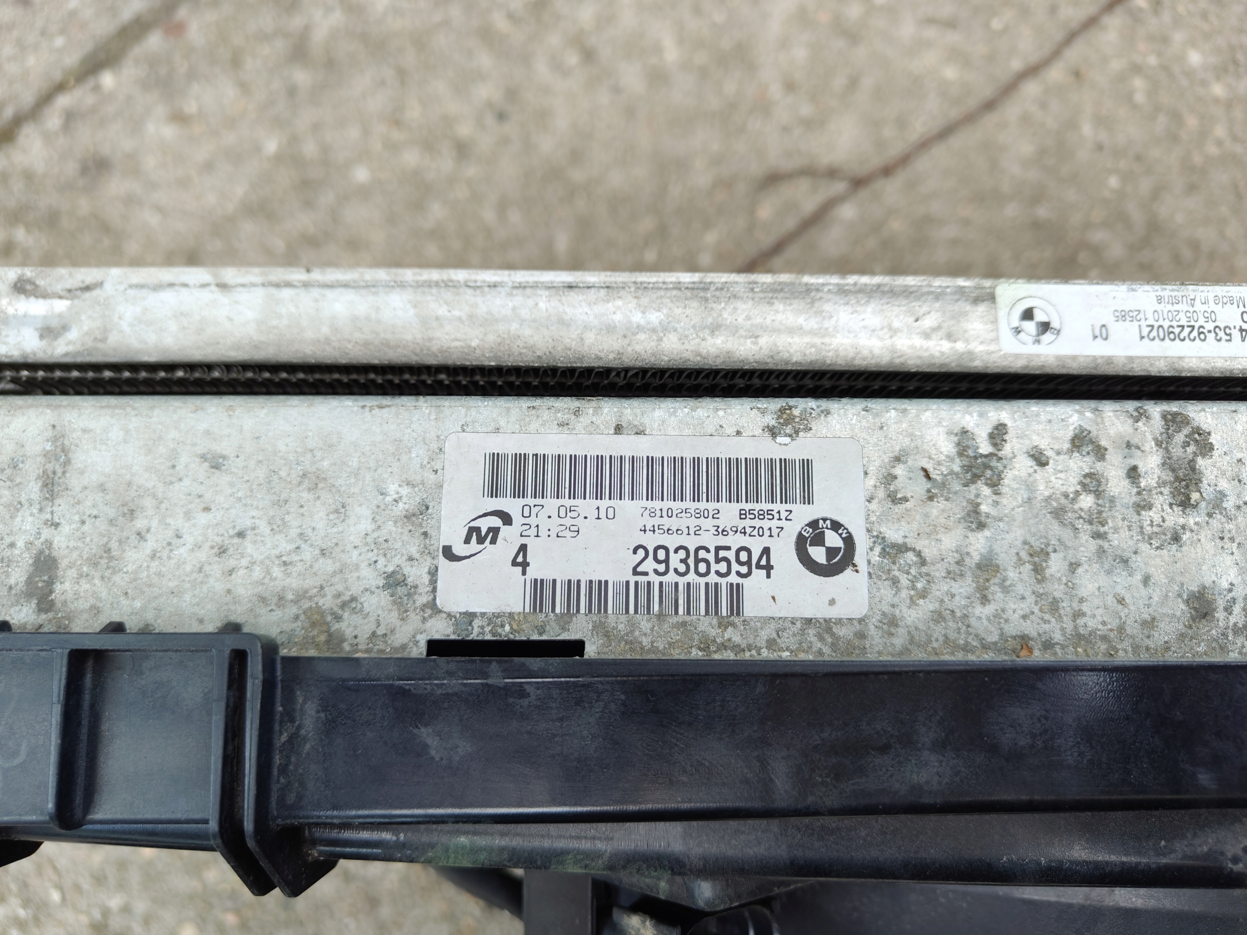 BMW E91 2.0 D 10R KOMPLET chladiče ventilátor 7801993