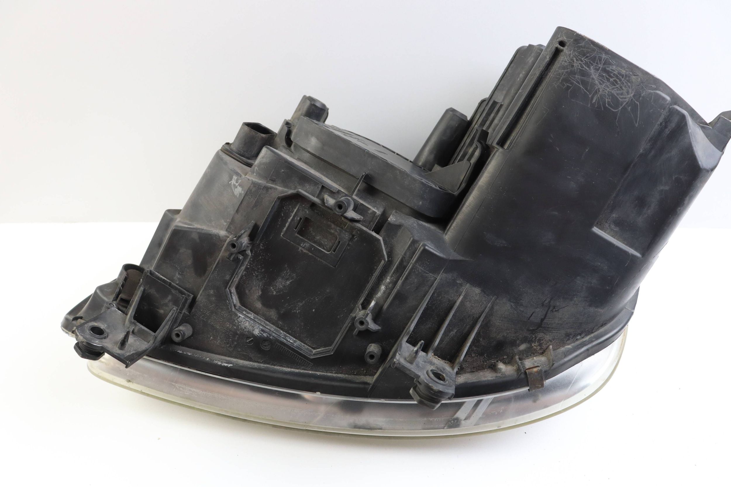 VW TOURAN and light front right front 1T0941006D 0301205202 EUROPA