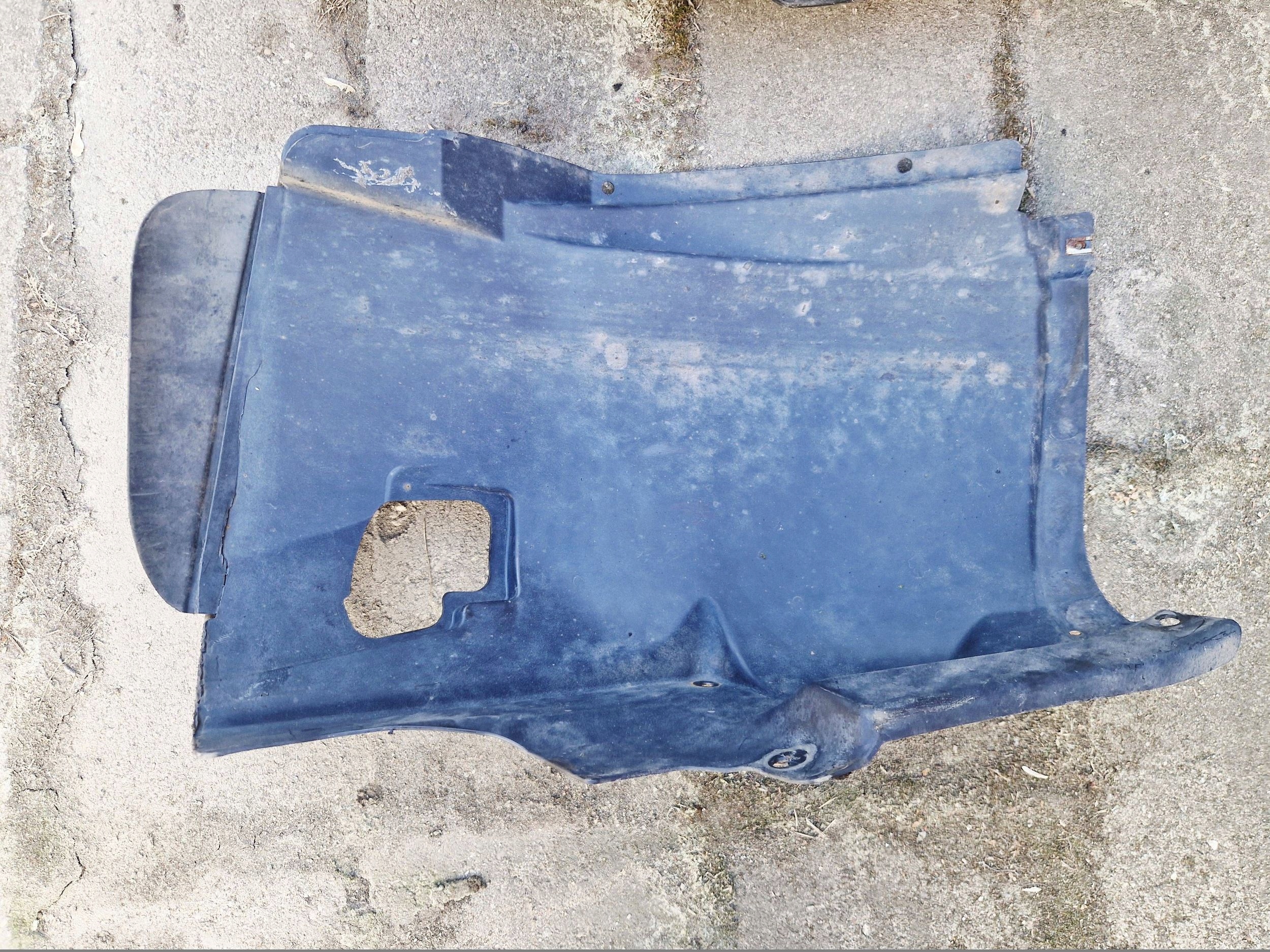 mudguard front left komplet BMW 1 E81 E87 7059375