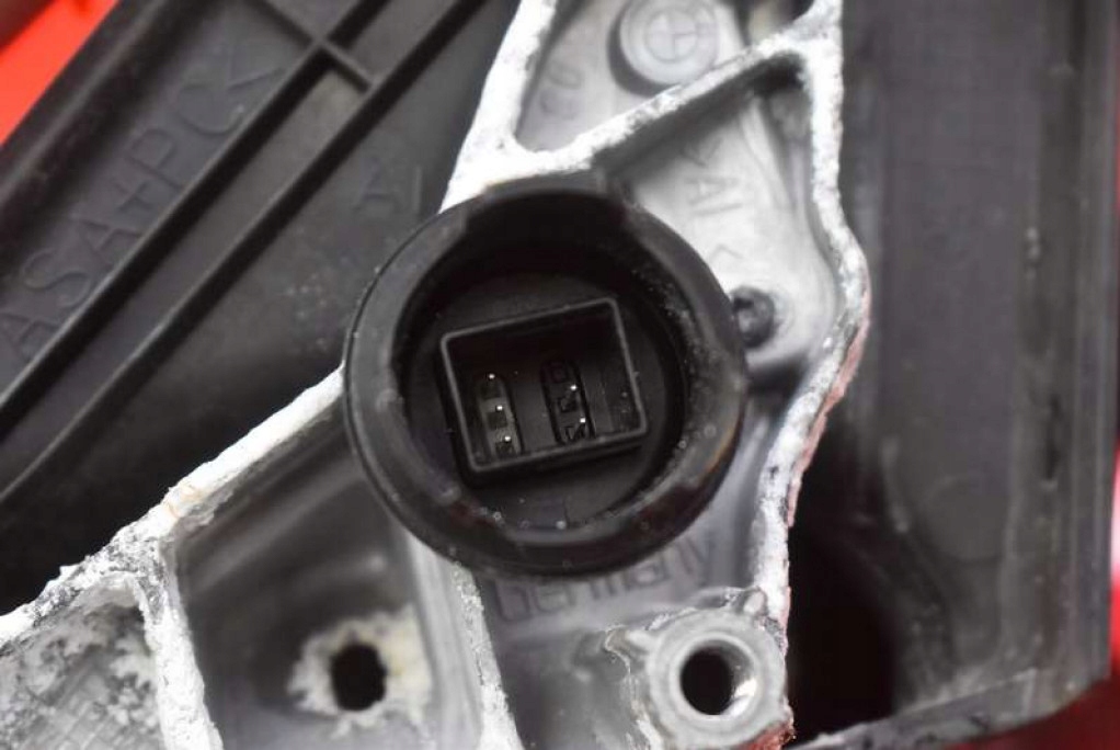 mirror right 475 010803 EU BMW E90 E91 04-10 5 PIN