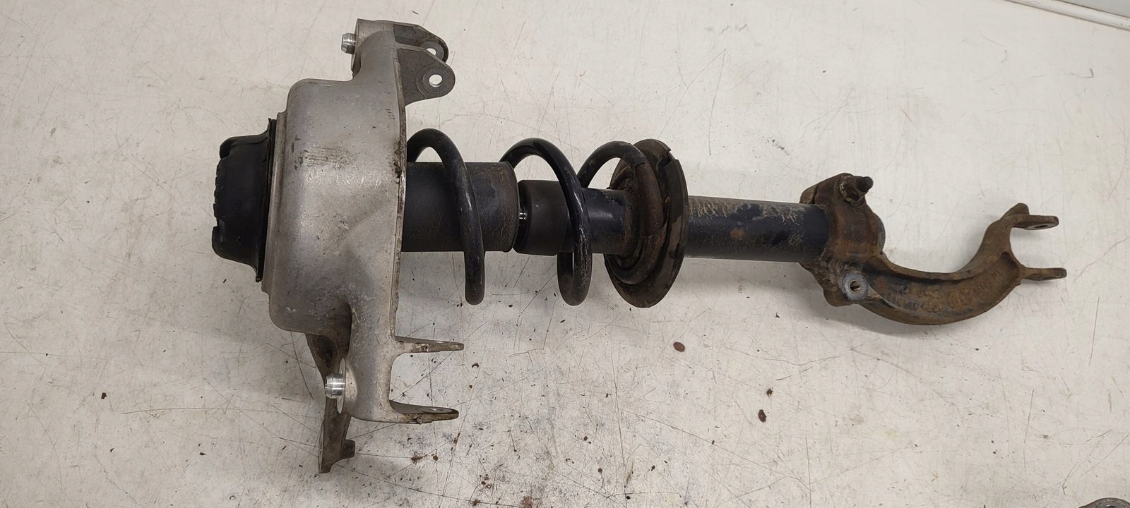 shock absorber spring front sususpension Audi A4 B8 1,8 TFSI
