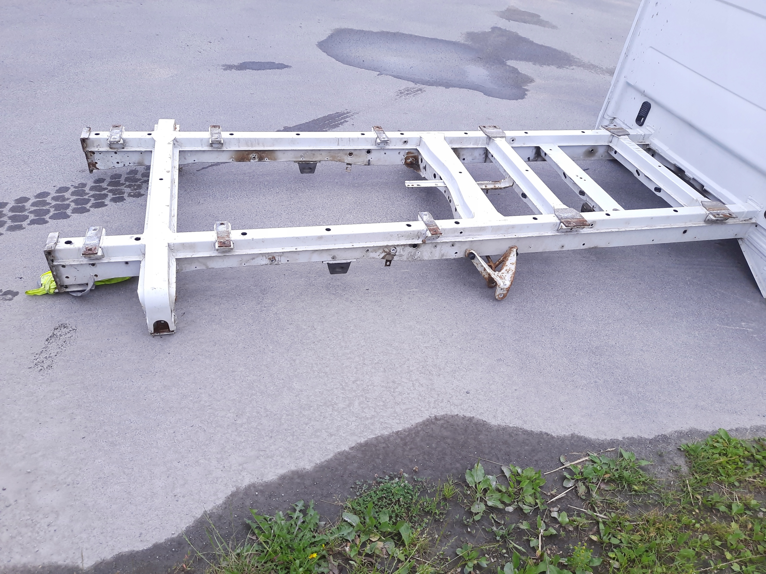 Mercedes SPRINTER W907 RAMA