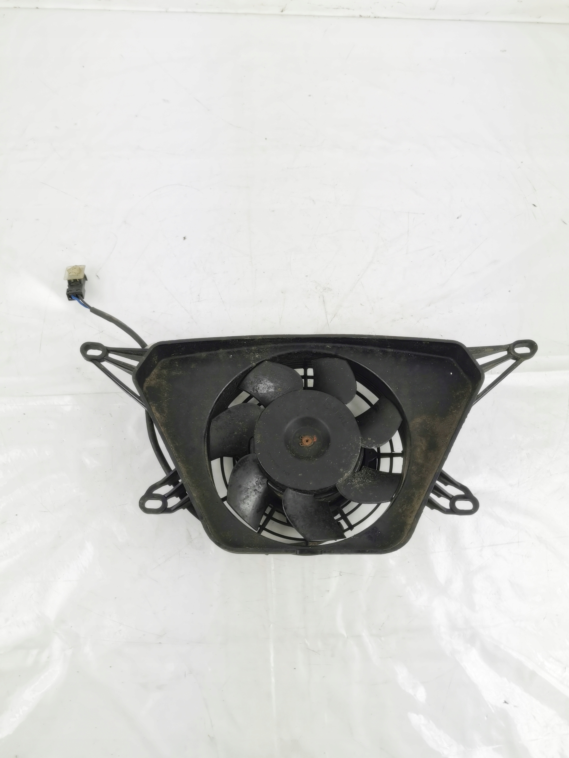 BMW K1200 R 05-08 K43 вентилятор радиатора