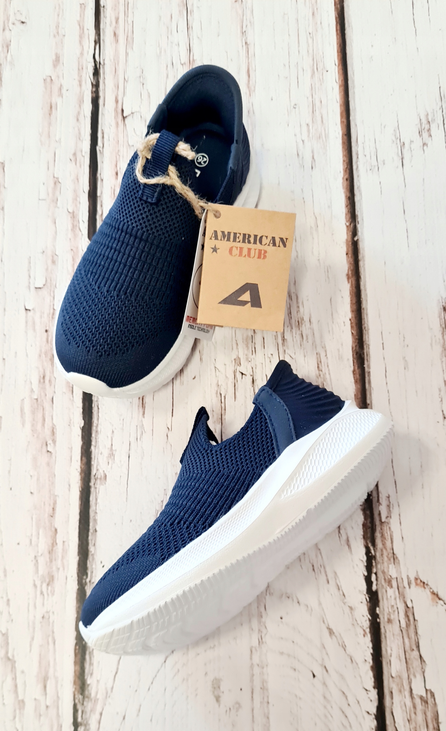 Lekkie buty sportowe dziecięce American Club Wsuwane r. 31