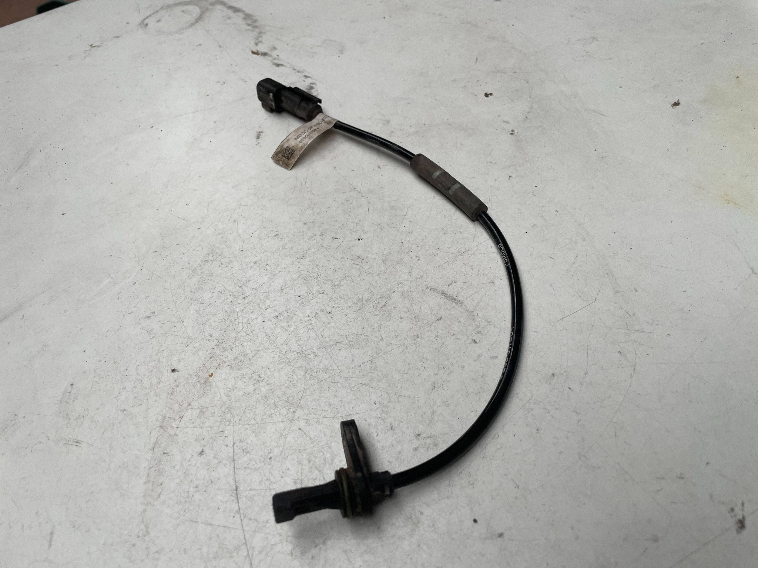 Sensor PREDKOSCI ABS VW AMAROK II RANGER VI MB3C2C190EC !J