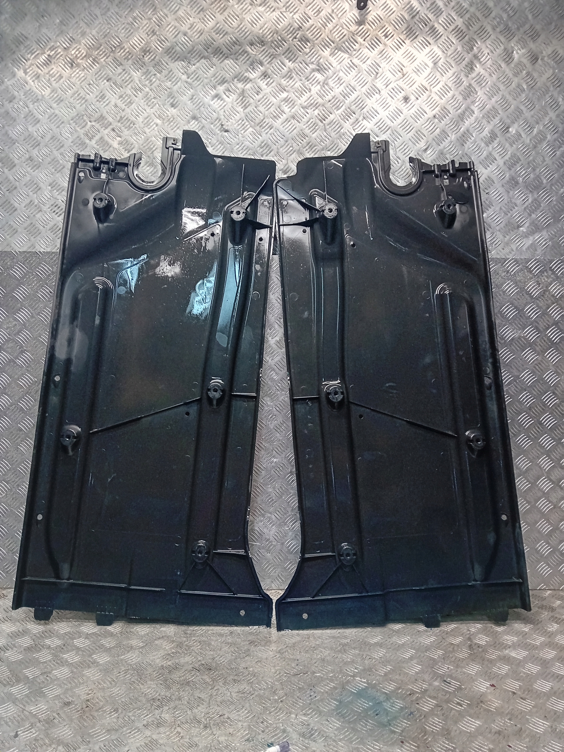 AUDI A3 8V SPORTBACK OSŁONA PODWOZIA LEWA PRAWA