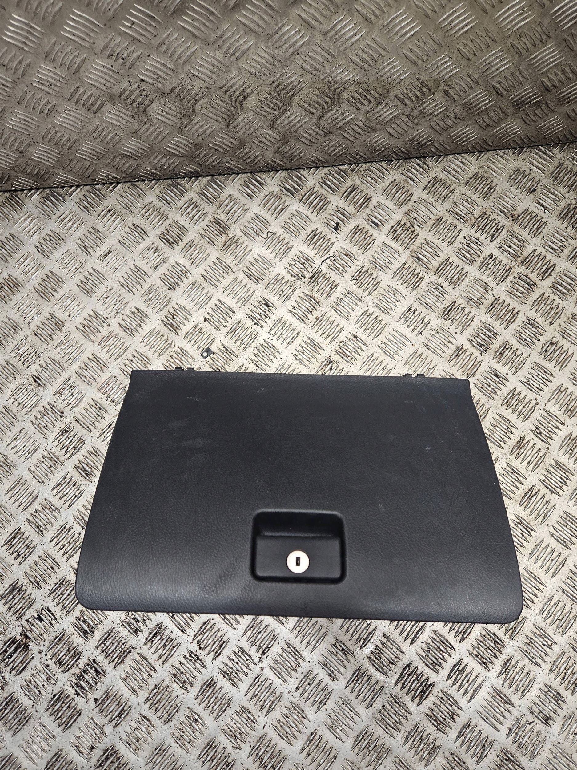 TOYOTA COROLLA VERSO AR10 2005 бардачок