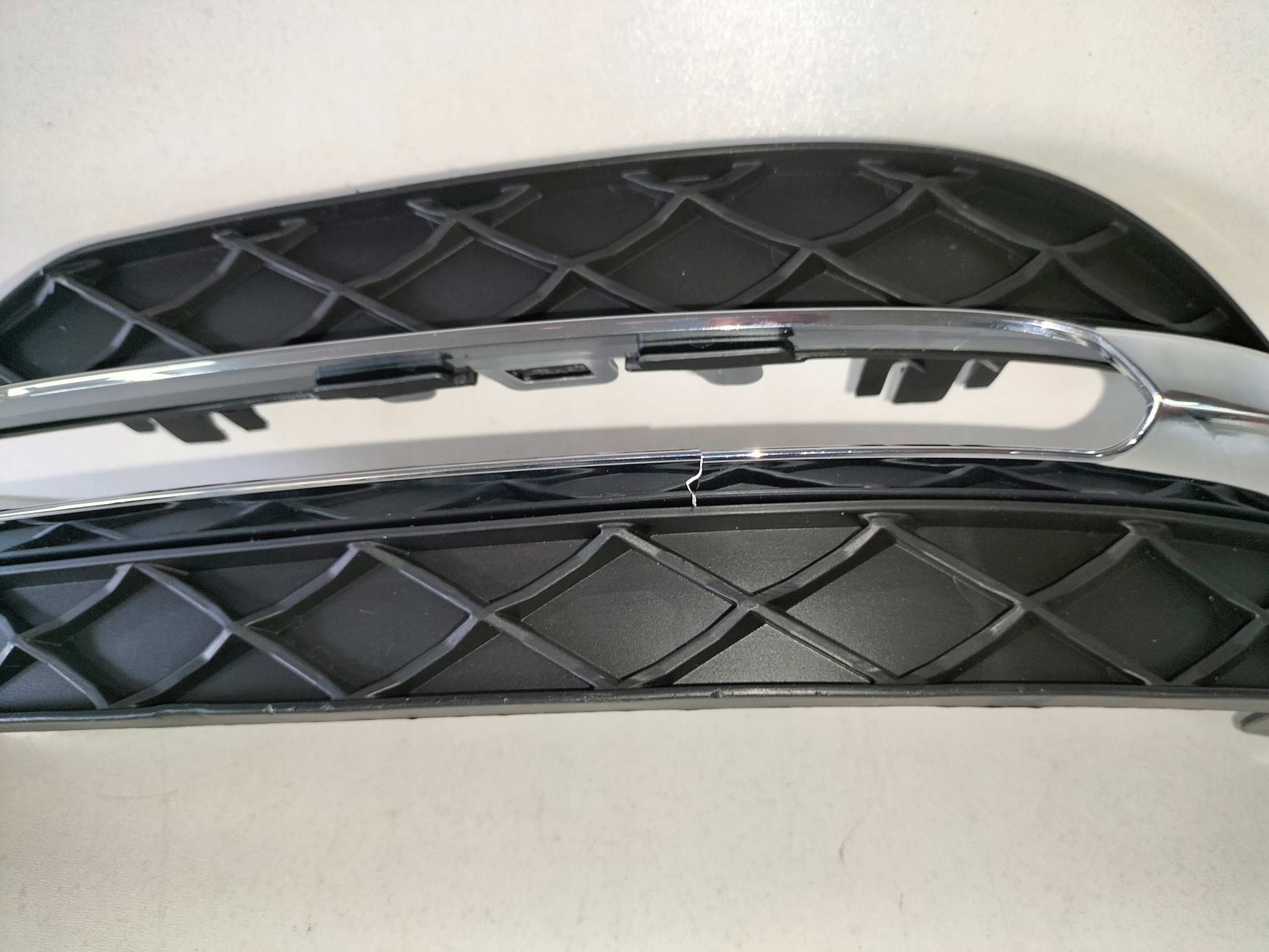 grille grid left MERCEDES C KLASA W204 LIFT 11