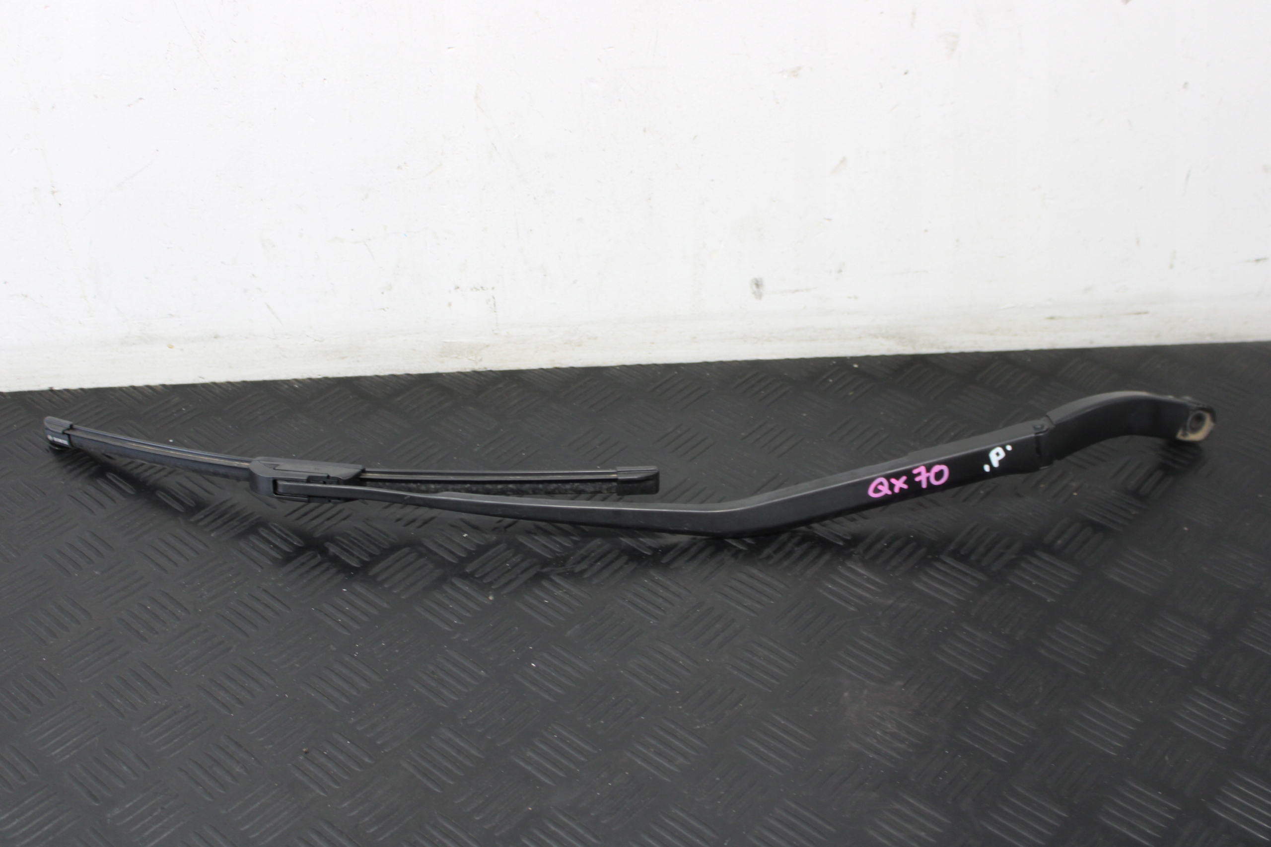 wiper arm wiper right INFINITI QX70