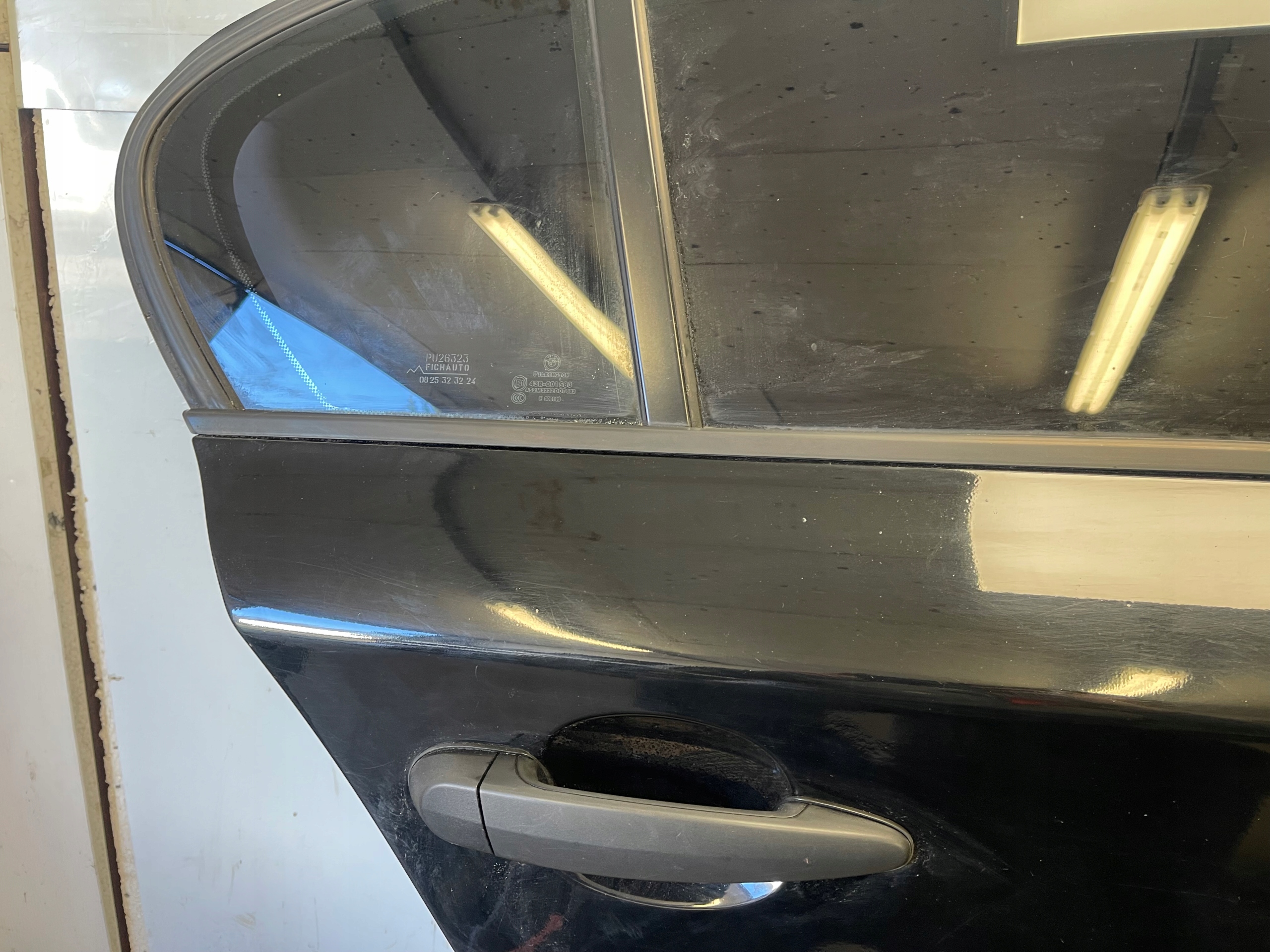 door right rear part rear. BMW 1 E87 SCHWARZ 2 668 EUROPA complete