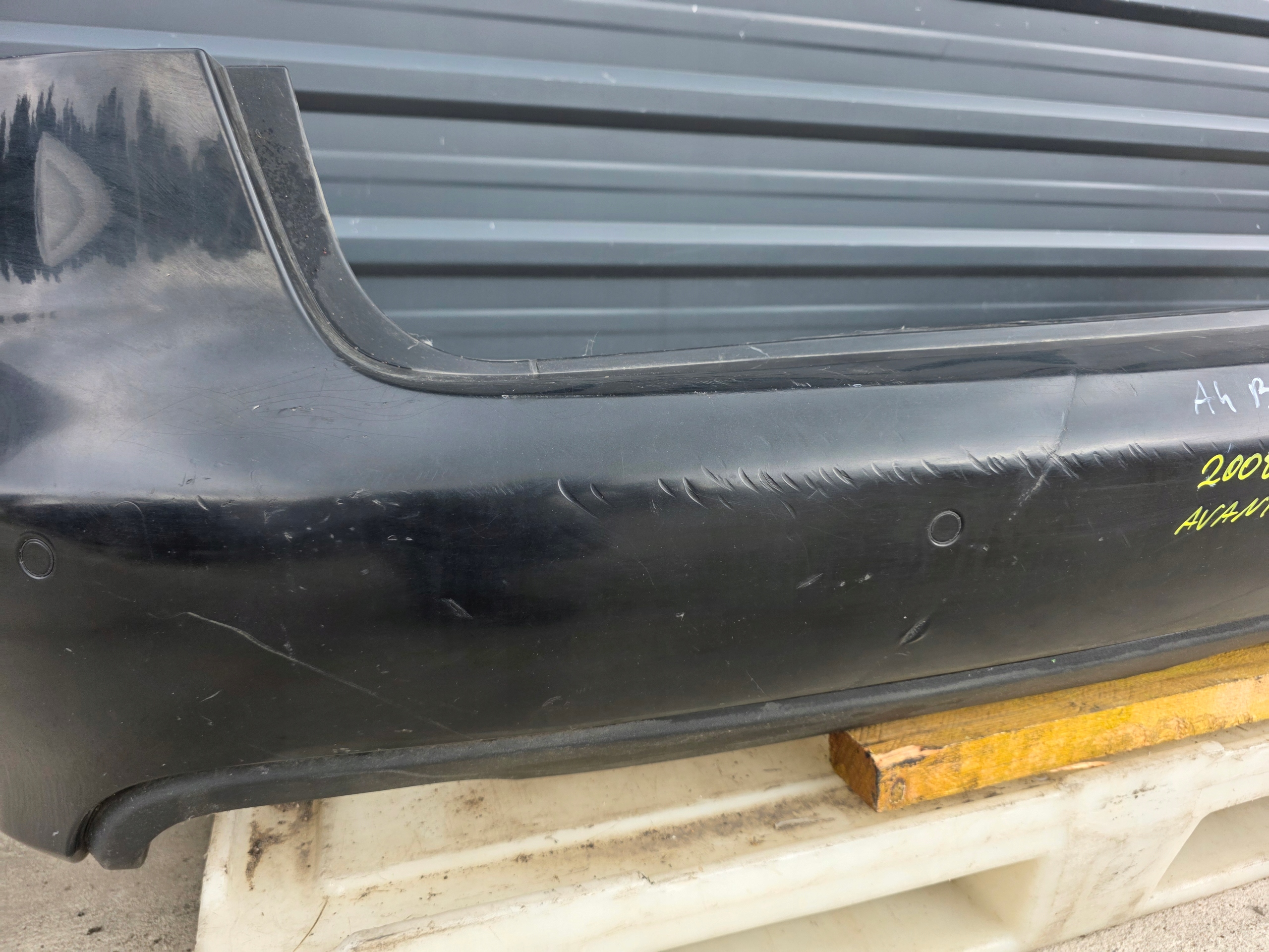 bumper rear part AUDI A4 B8 AVANT KOMBI LZ9Y PDC 2008-2011 complete !!