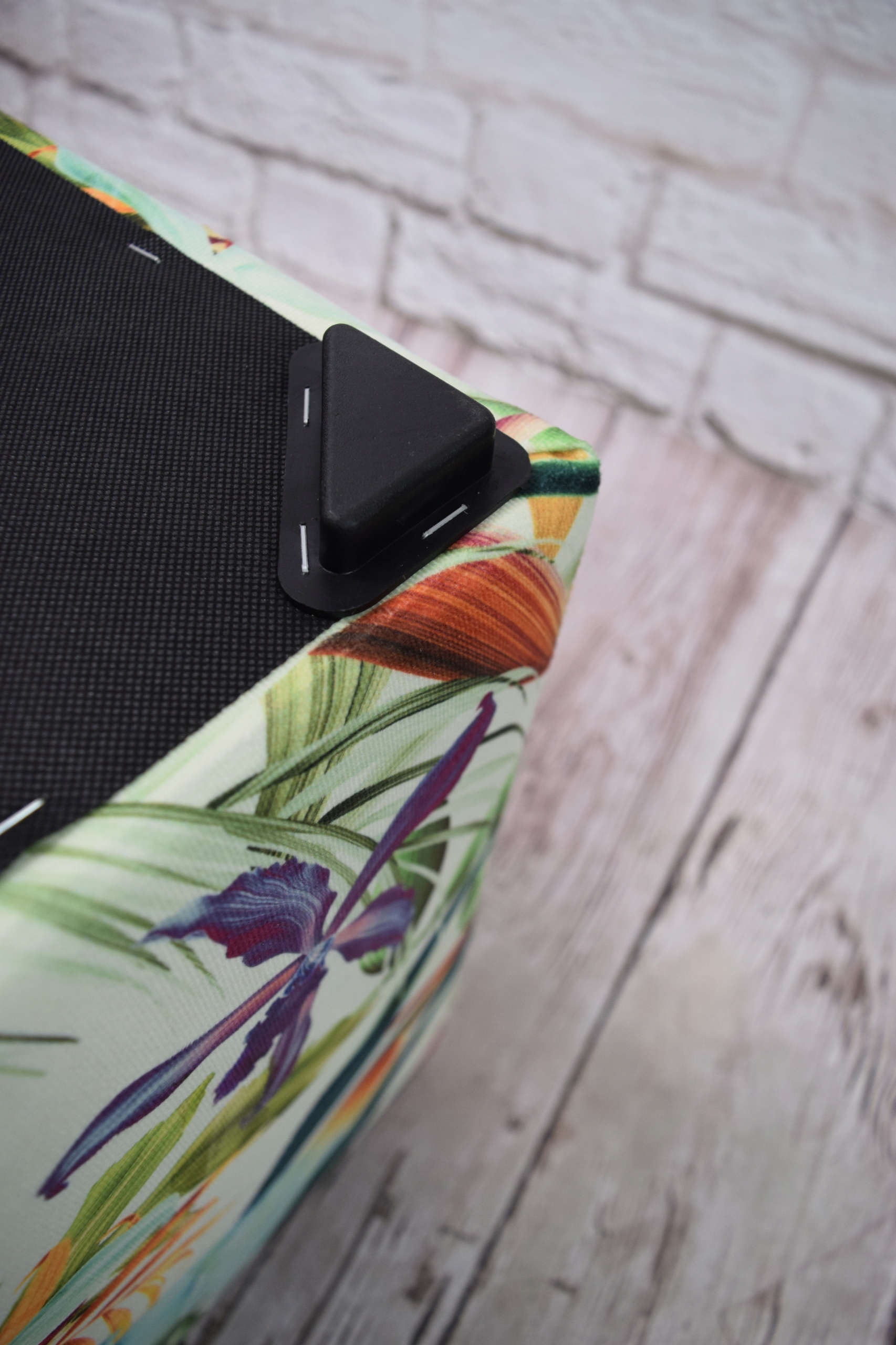 PUFA PUFY 40x40x40 TROPIC LIŚCIE MONSTERA Głębokość mebla 40 cm