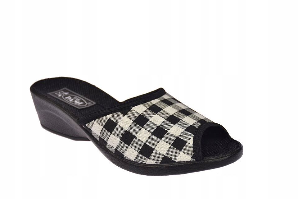 KAPCIE DAMSKIE NA KOTURNIE KRATA KLAPKI DOMOWE POLSKIE r. 38 Marka Pami