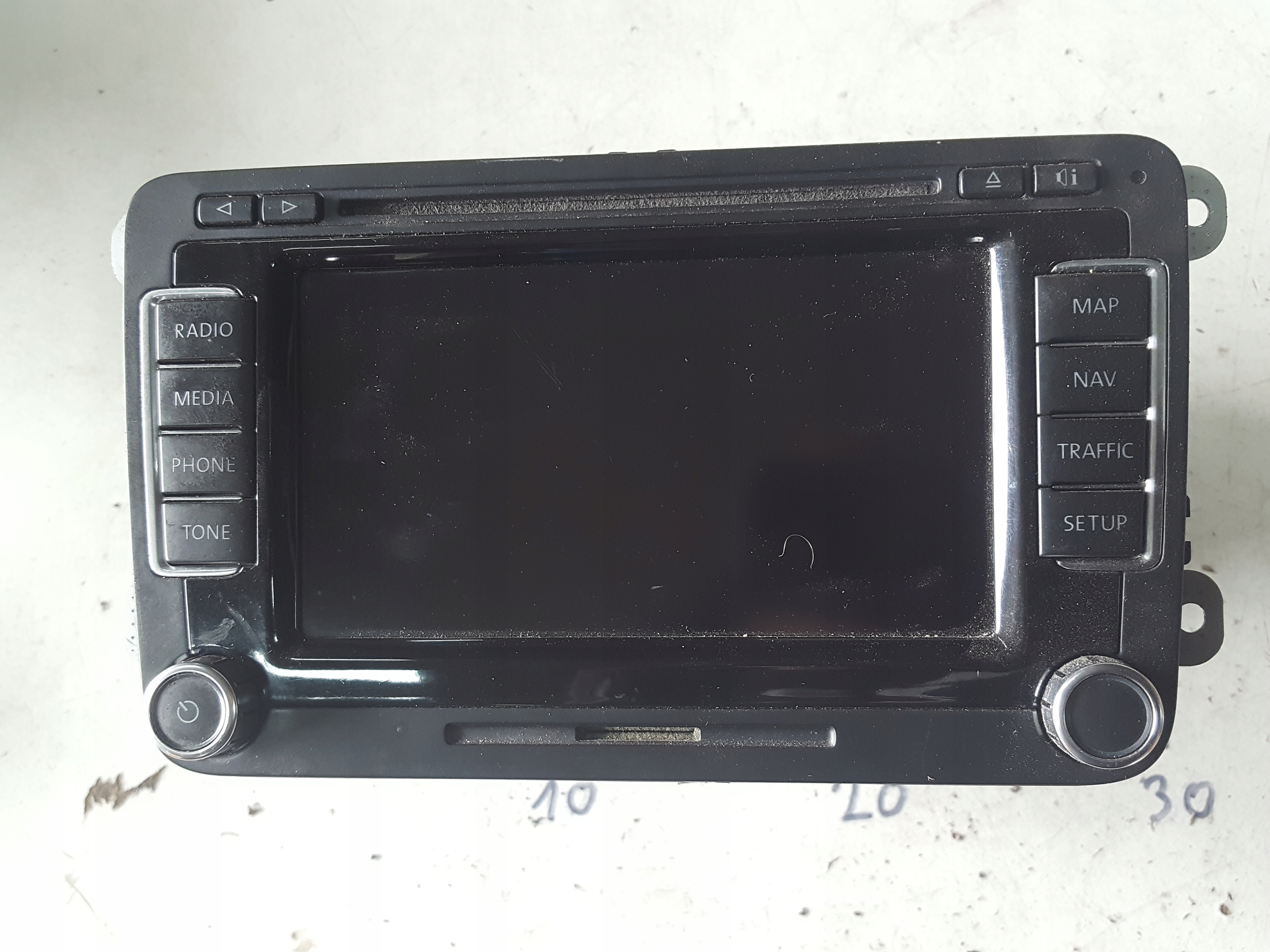 1T0035680A - VW EOS 06 - 10R PASSAT TOURAN GOLF навігація радіо