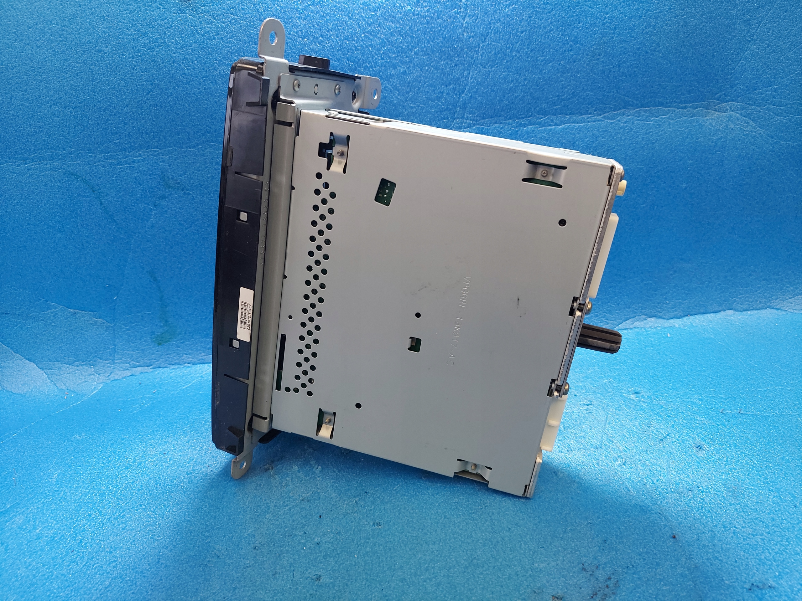 RADIO EKRAN CLIO IV 281077
