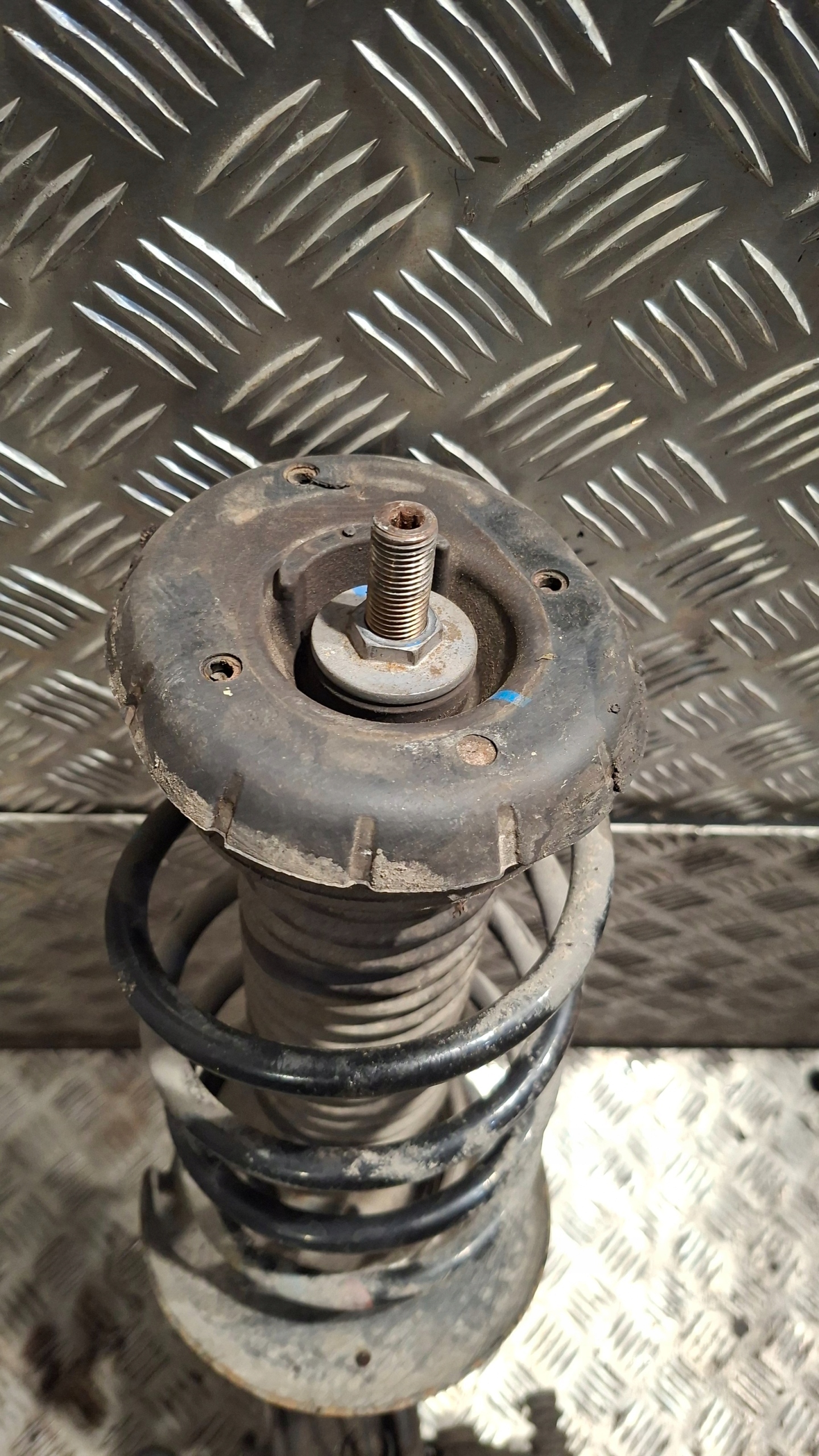shock absorber swing right front PEUGEOT 301 1.6HDI