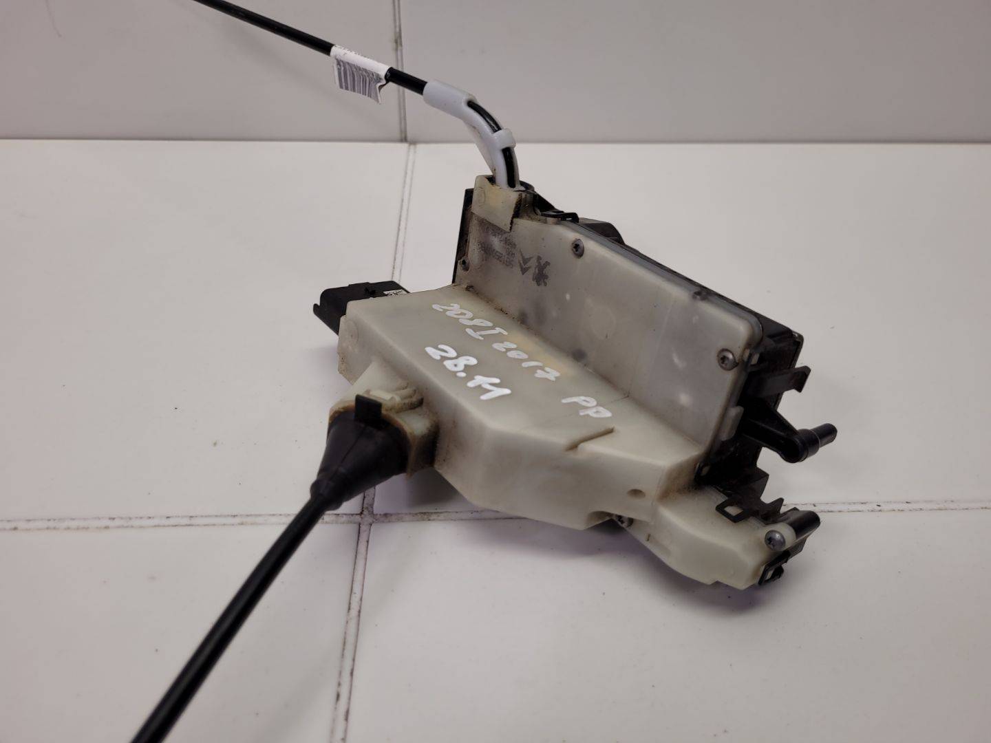 lock door front right side Peugeot 208 2015 98125007B0
