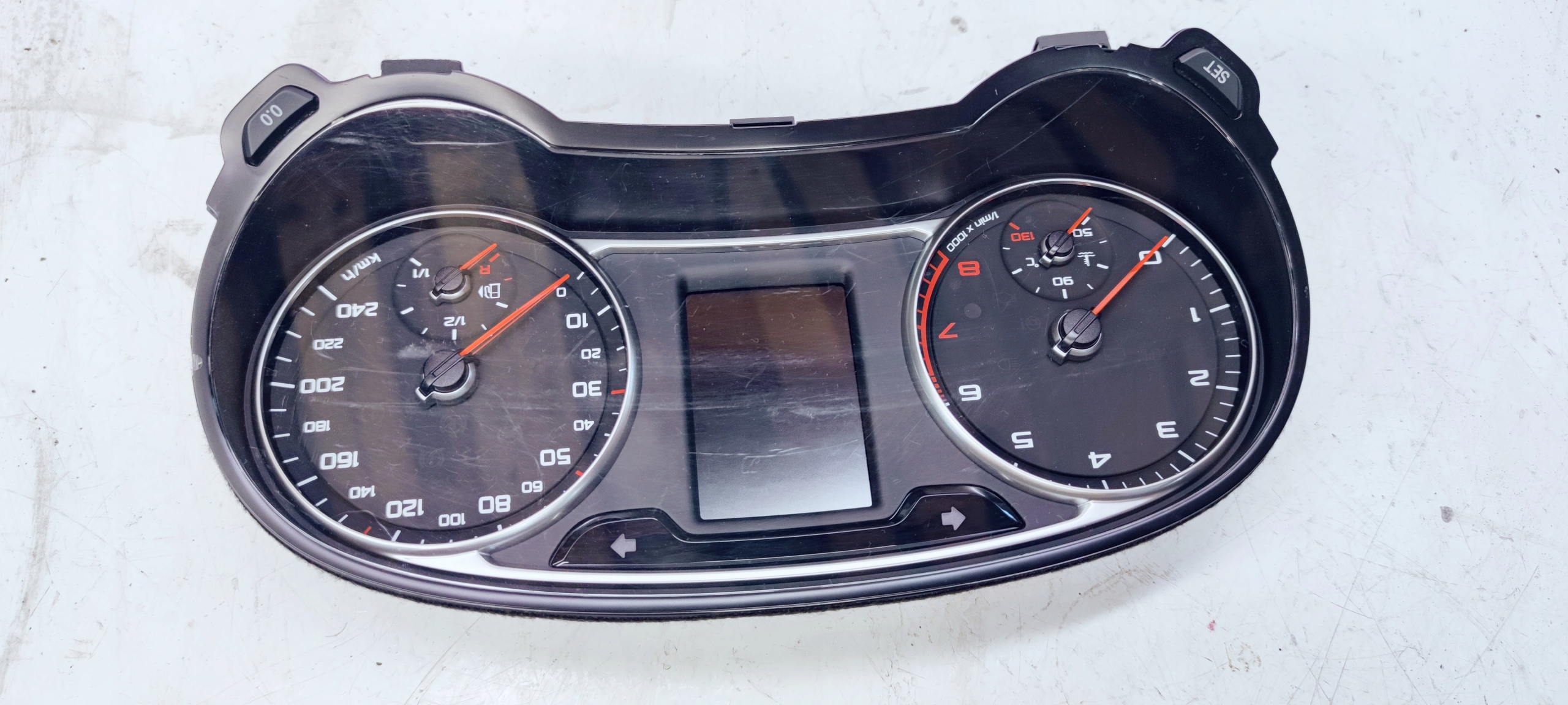 dials dials AUDI A1 8X LIFT petrol 8XA920930D