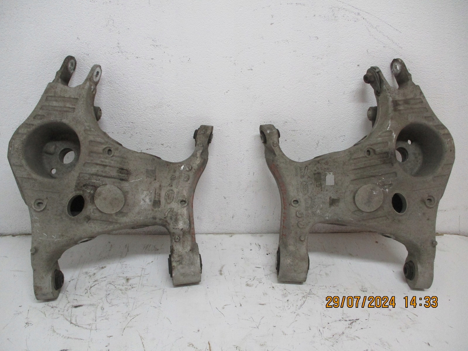 QUERLENKER QUERLENKER HECK HINTEN RANGE ROVER VELAR HK83-5B31-AE HK83-5B30-AE
