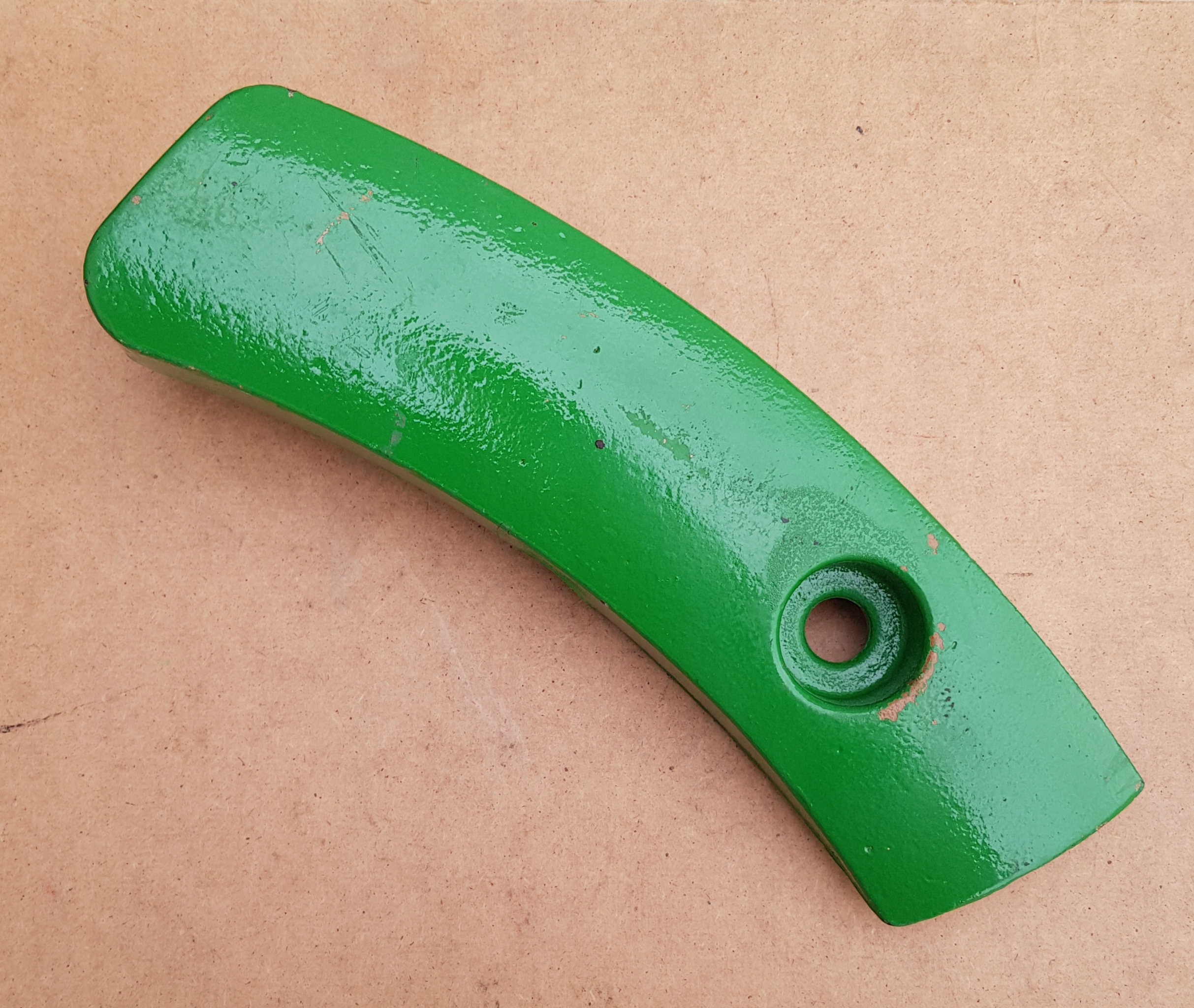 Оригінальний бампер JOHN DEERE R184432