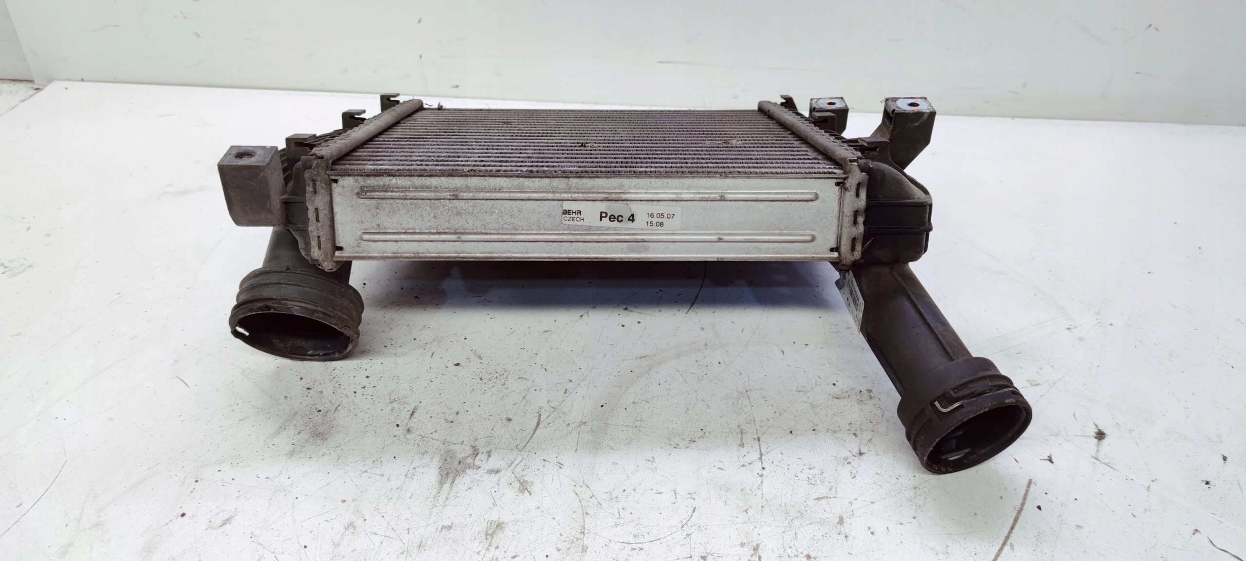 radiator intercooler right AUDI Q7 4L 7L6145804