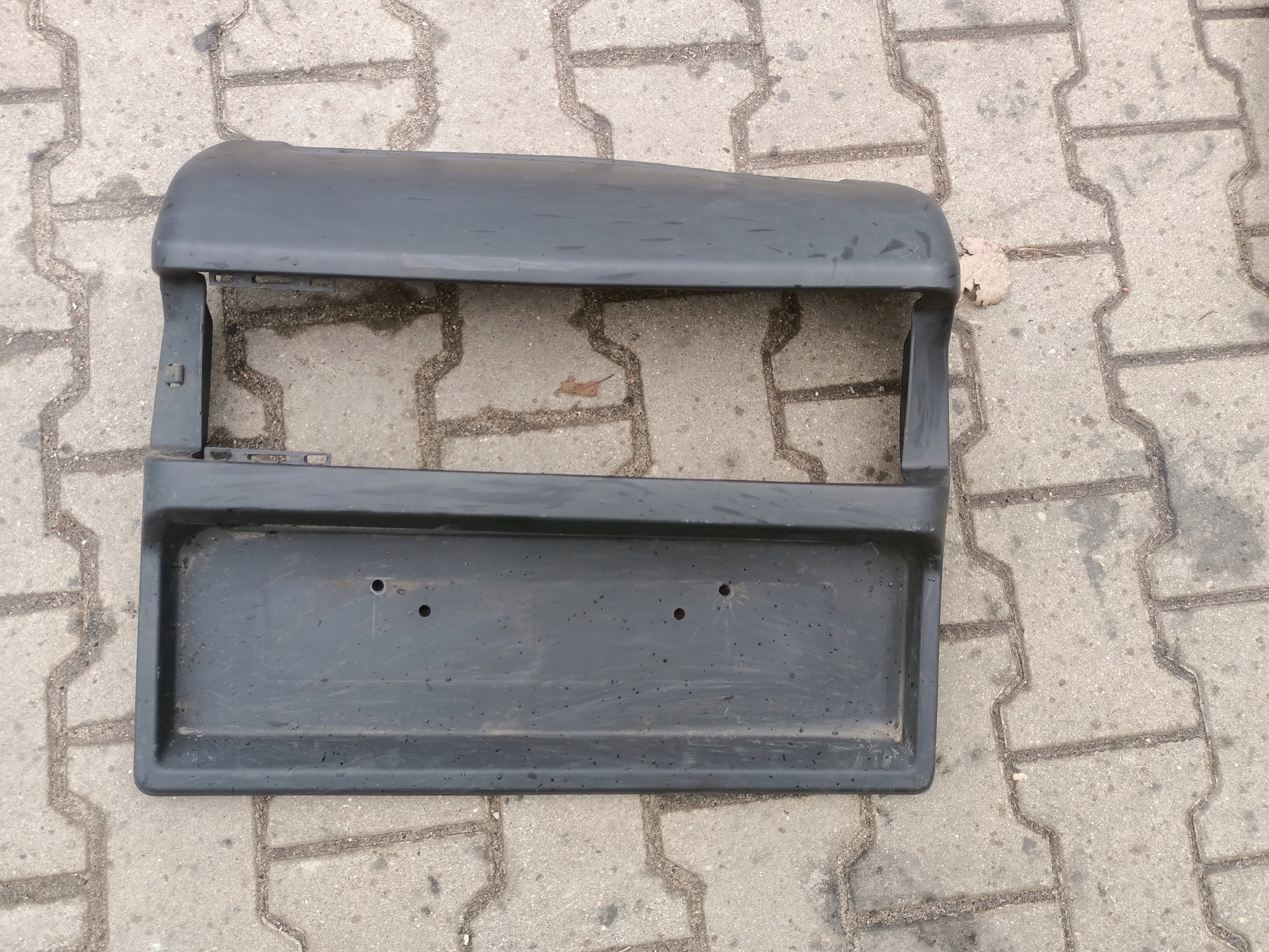 BŁOTNIK NADKOLE SCANIA R S NOWY MODEL 2246831 OSŁONA PRAWY