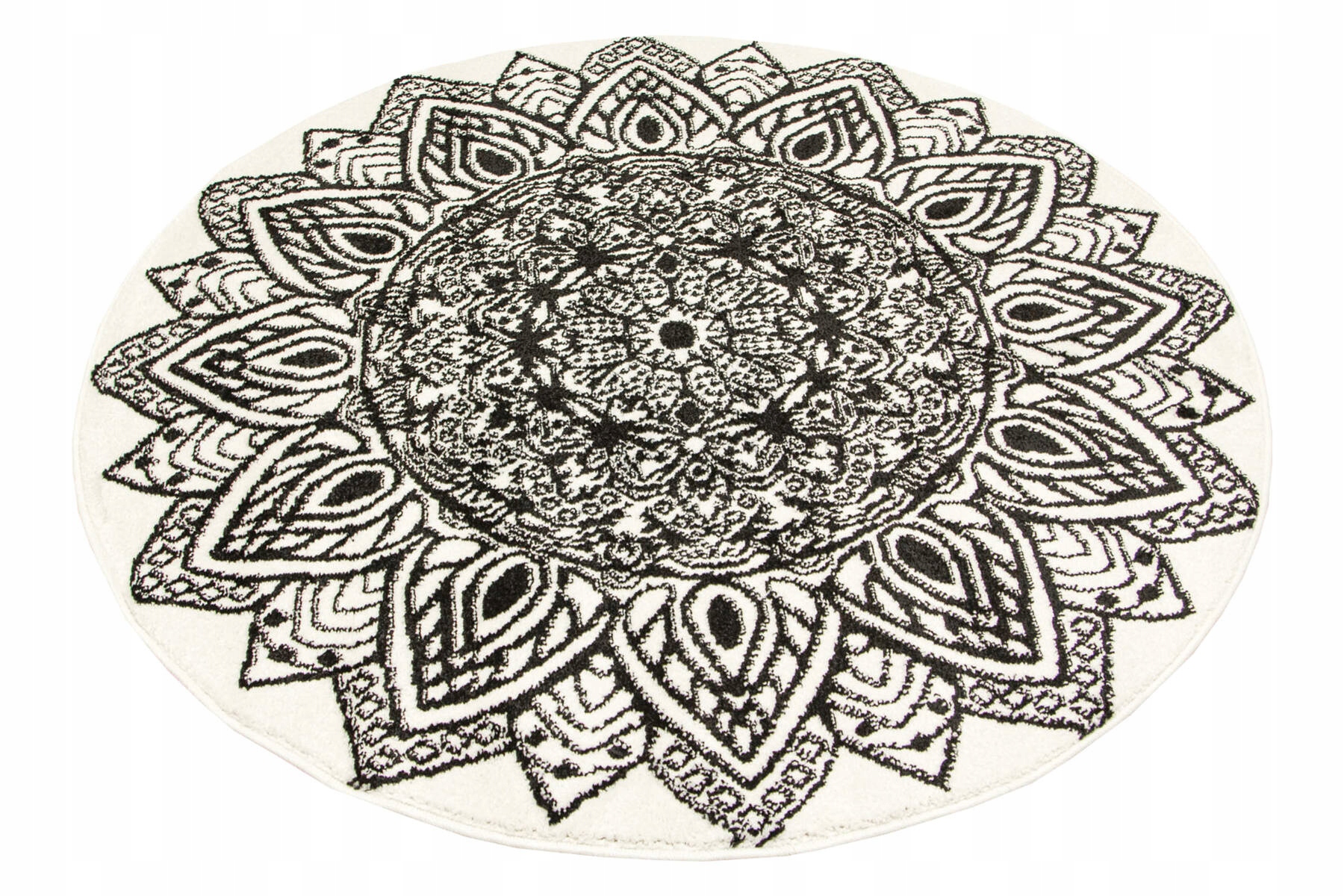 DYWAN OKRĄGŁY BIAŁY CZARNY MANDALA ROZETA DO SALONU BOHO LIMA śr. 120 cm Rodzaj z krótkim włosiem