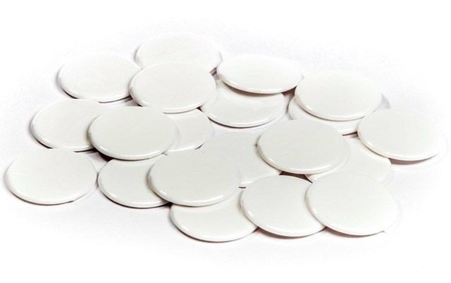 

Żetony 15x1,4 mm białe 20 szt. pchełki