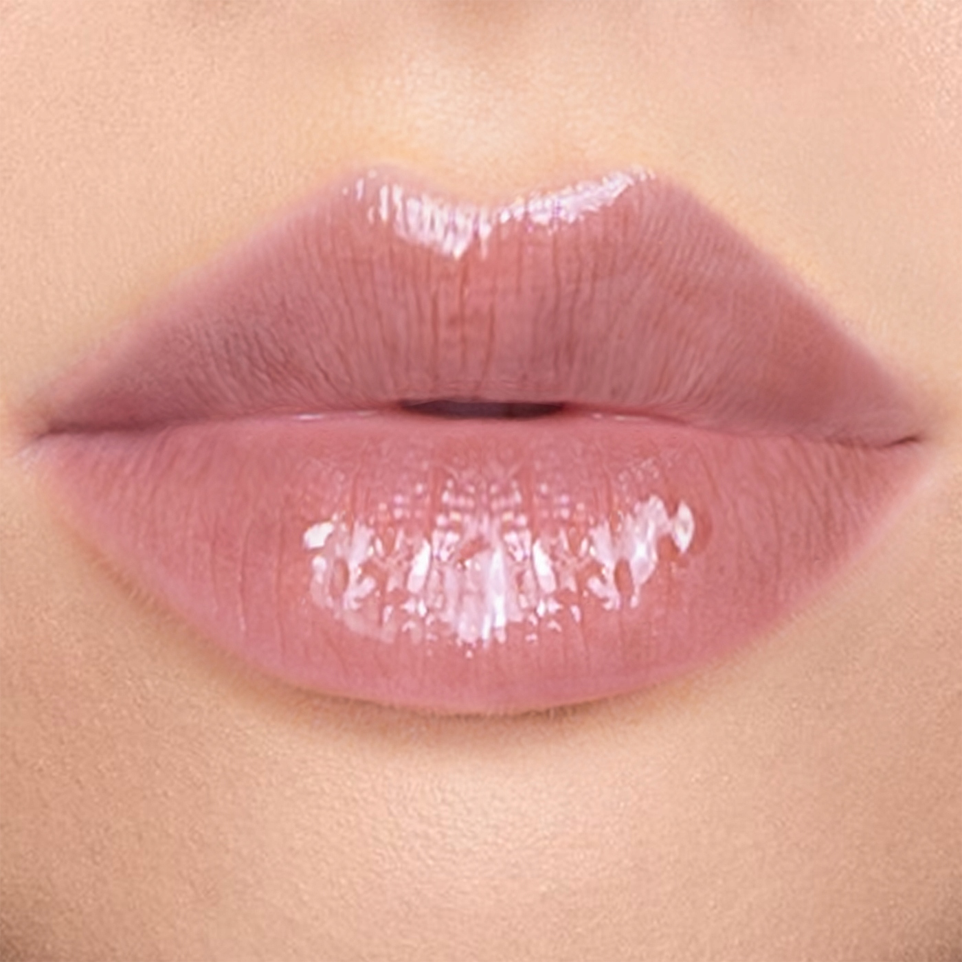 Nawilżający, lekki balsam do ust z delikatnym tintem Caramel Latte EAN (GTIN) 5905644455337