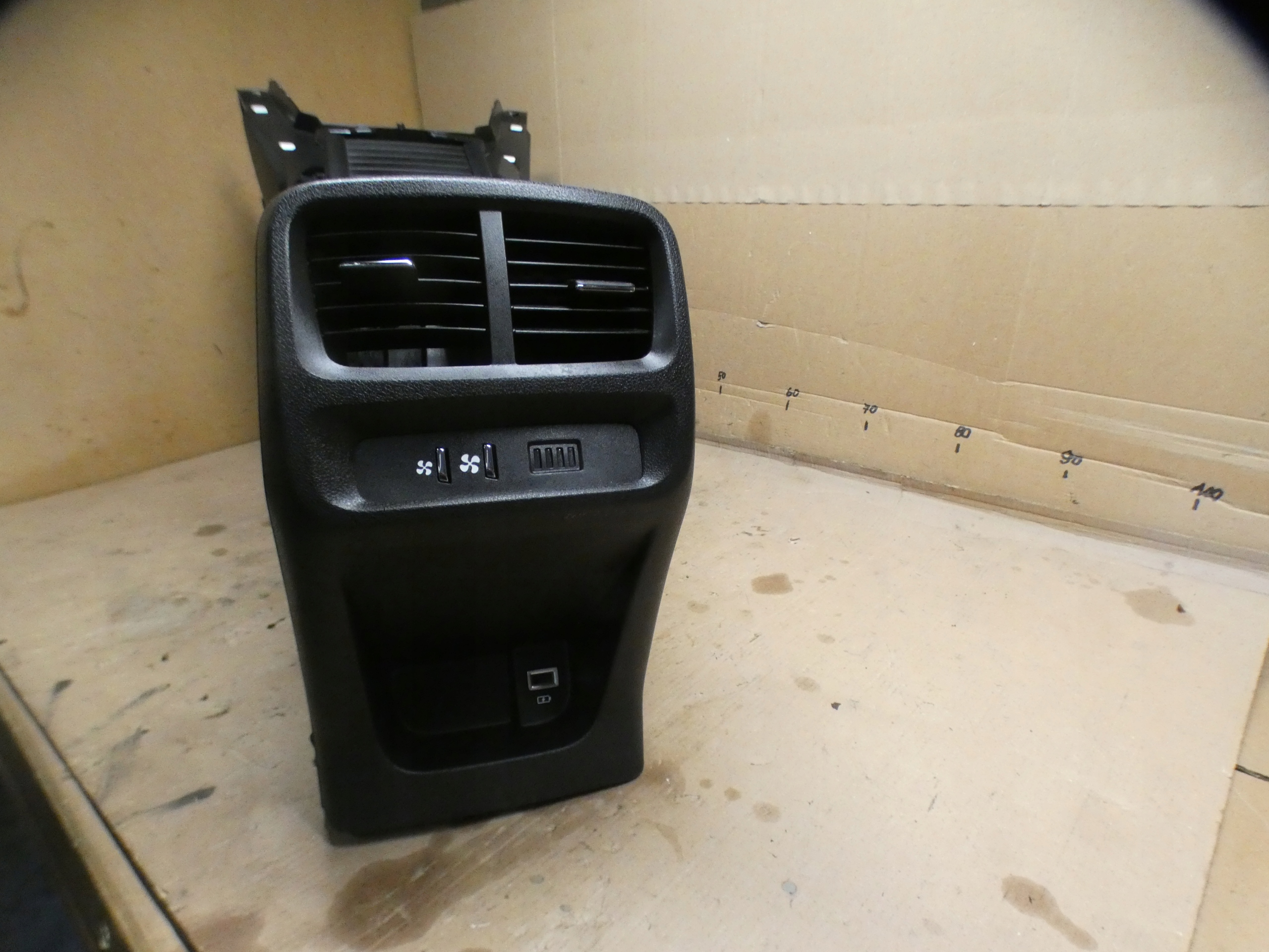 TUNEL central PEUGEOT RIFTER